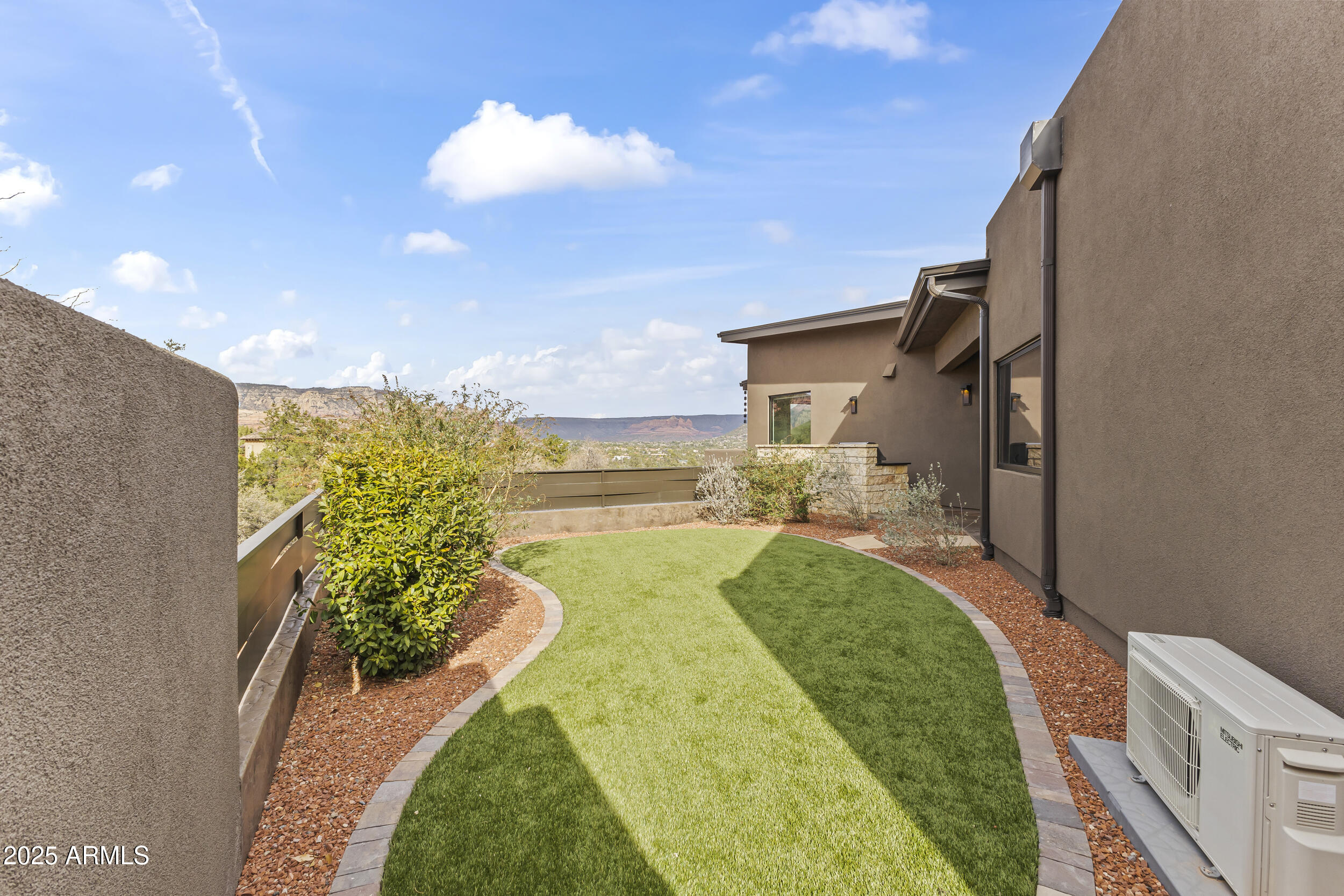Foothills S 3 - Residential