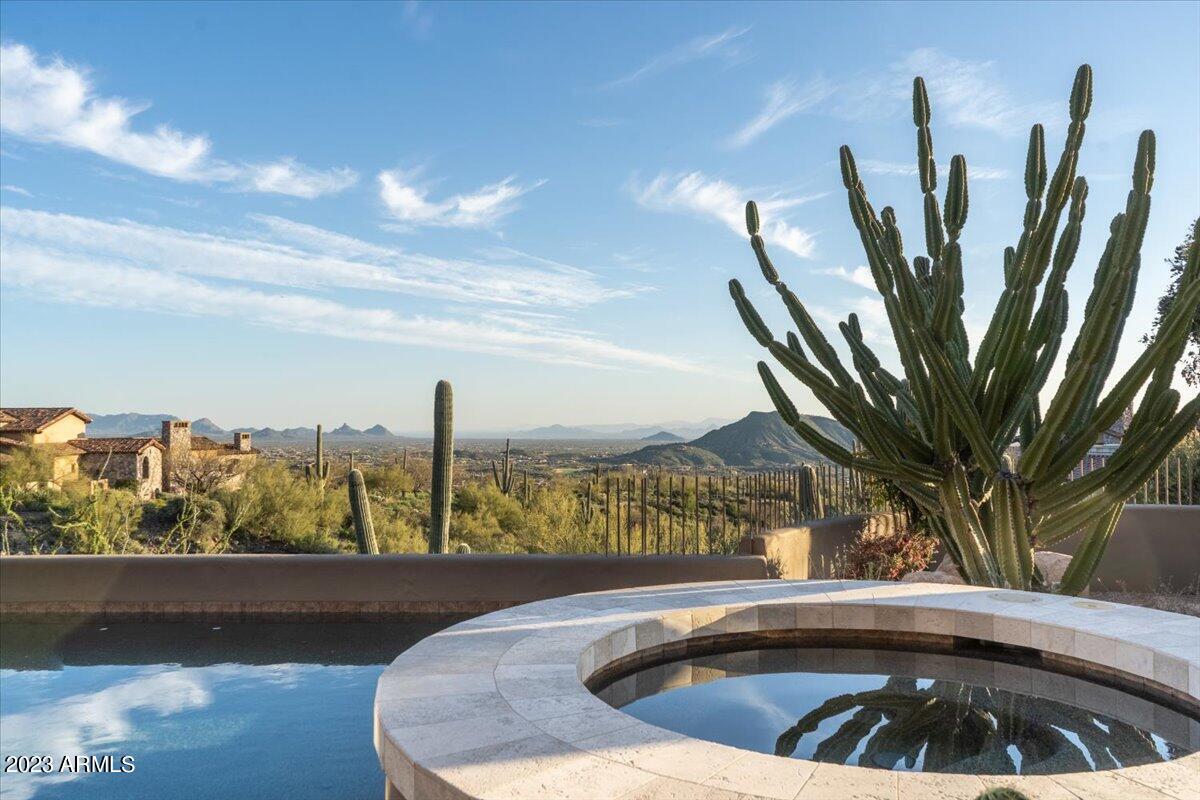 DESERT MOUNTAIN PHASE 3 UNIT 36 - Residential