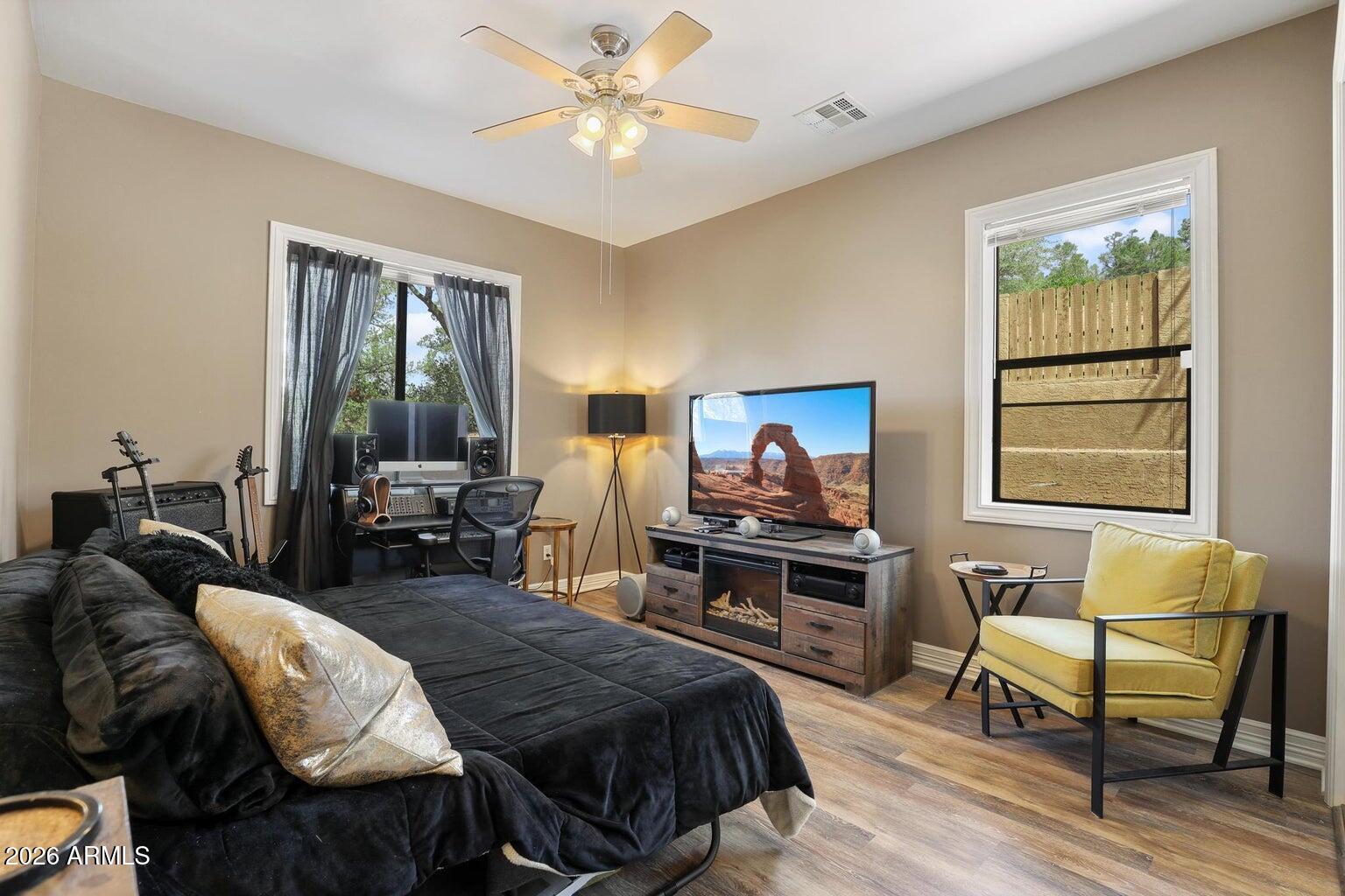 WOODHILL 2 - Residential