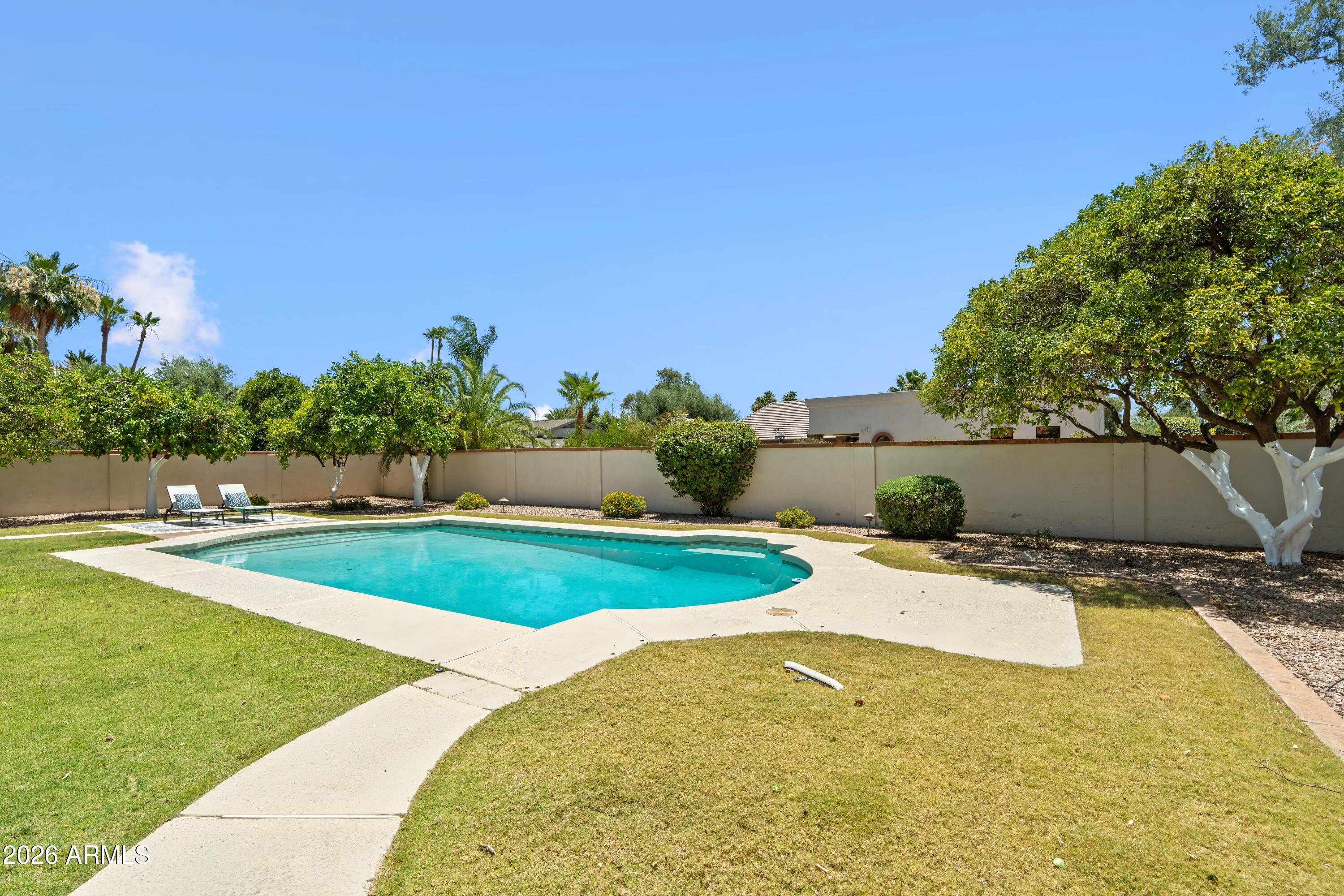 PARADISE PARK TRAILS - Residential