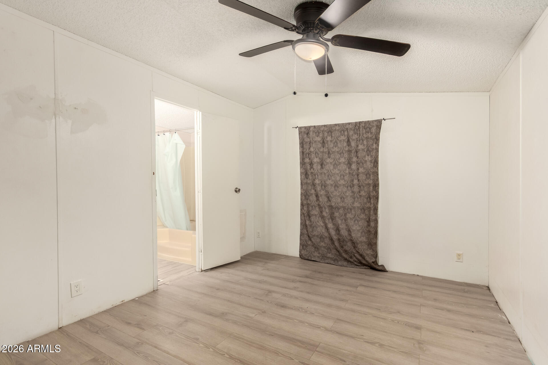 HIDDEN VALLEY ESTATES UNIT 16 - Residential
