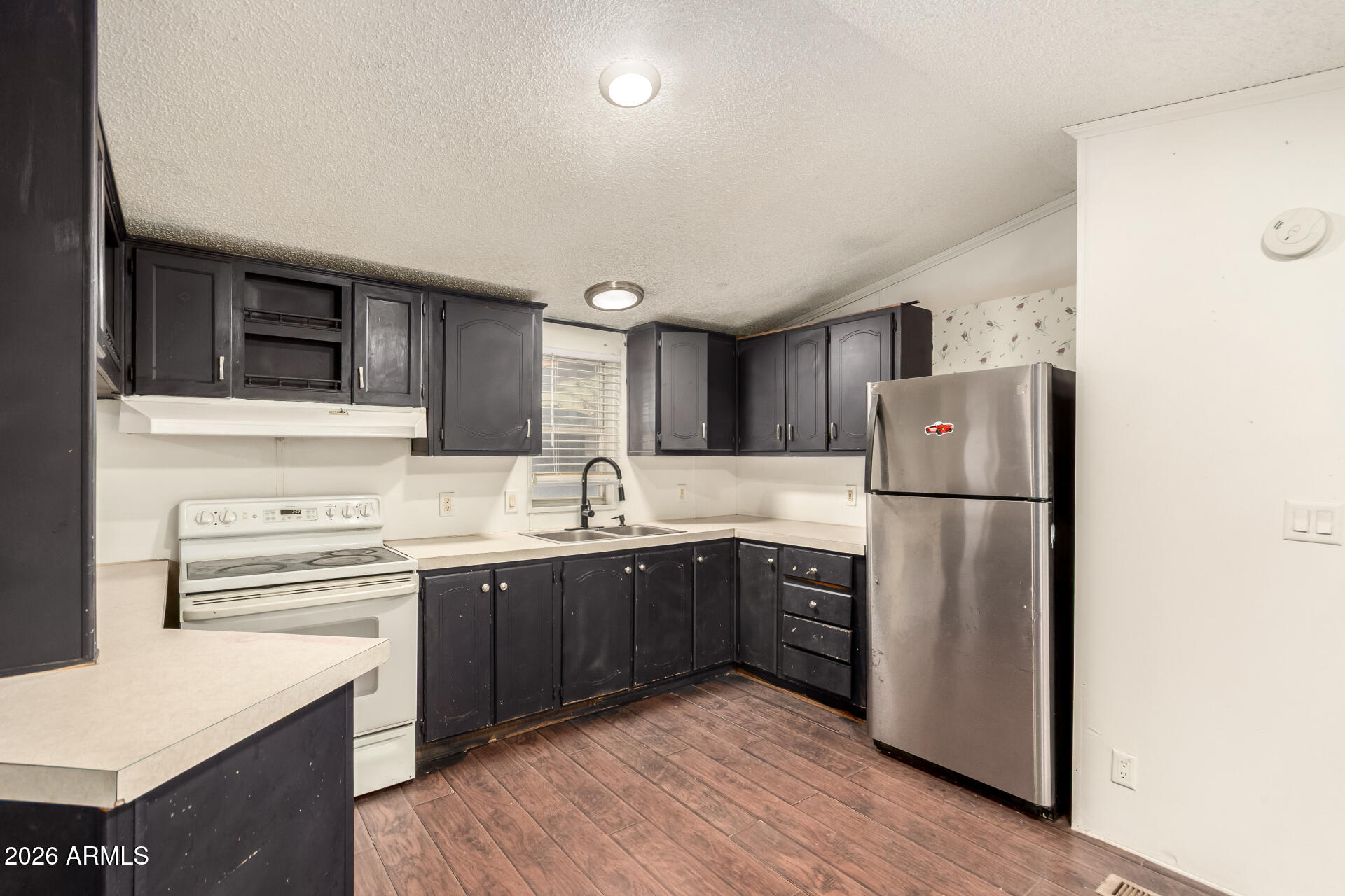 HIDDEN VALLEY ESTATES UNIT 16 - Residential