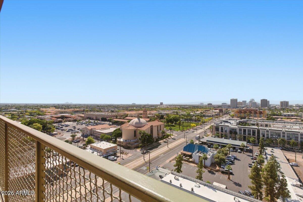 LANDMARK TOWERS CONDOMINIUM - Residential