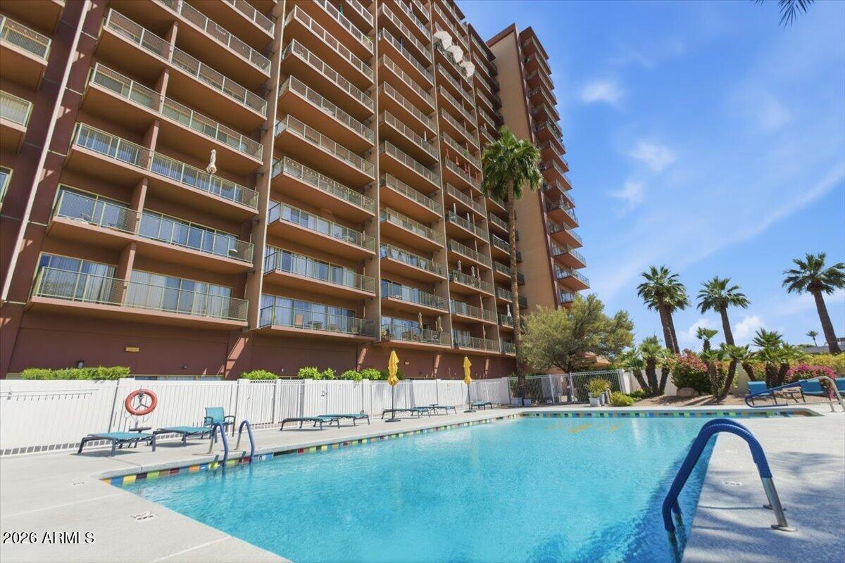 LANDMARK TOWERS CONDOMINIUM - Residential