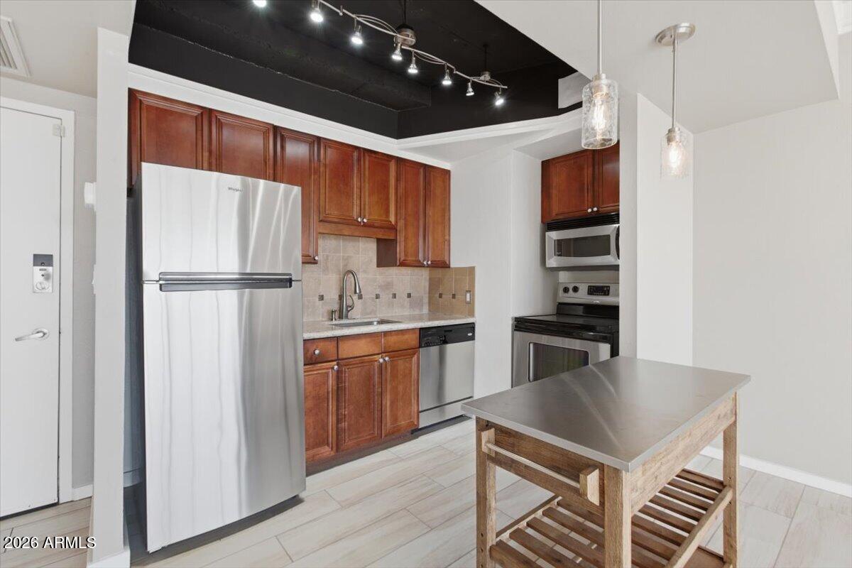 LANDMARK TOWERS CONDOMINIUM - Residential