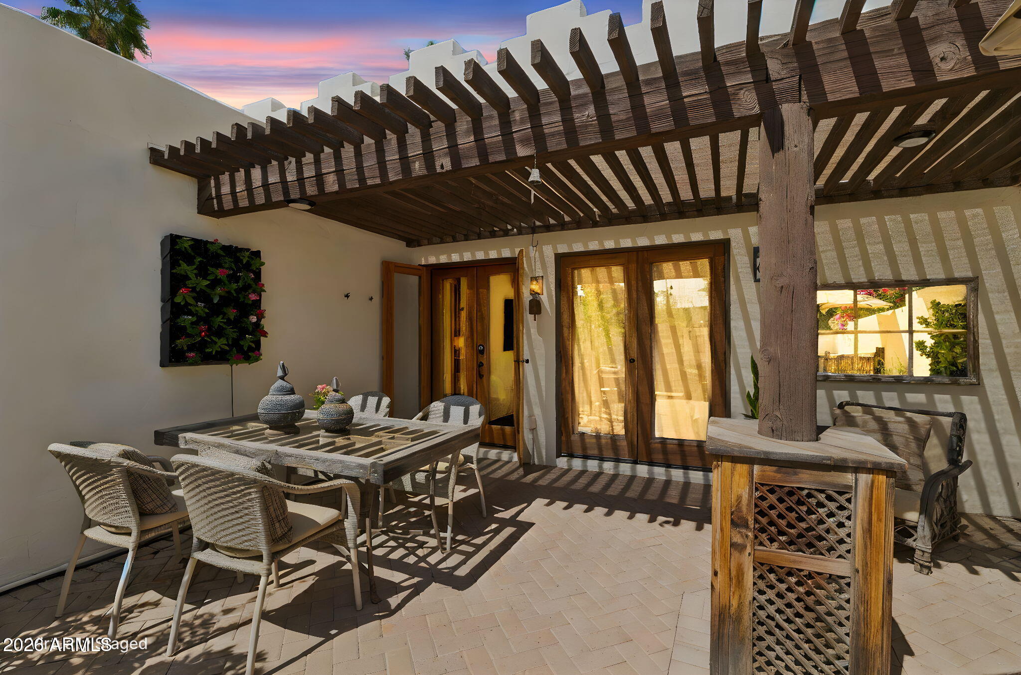 CASA BLANCA - Residential