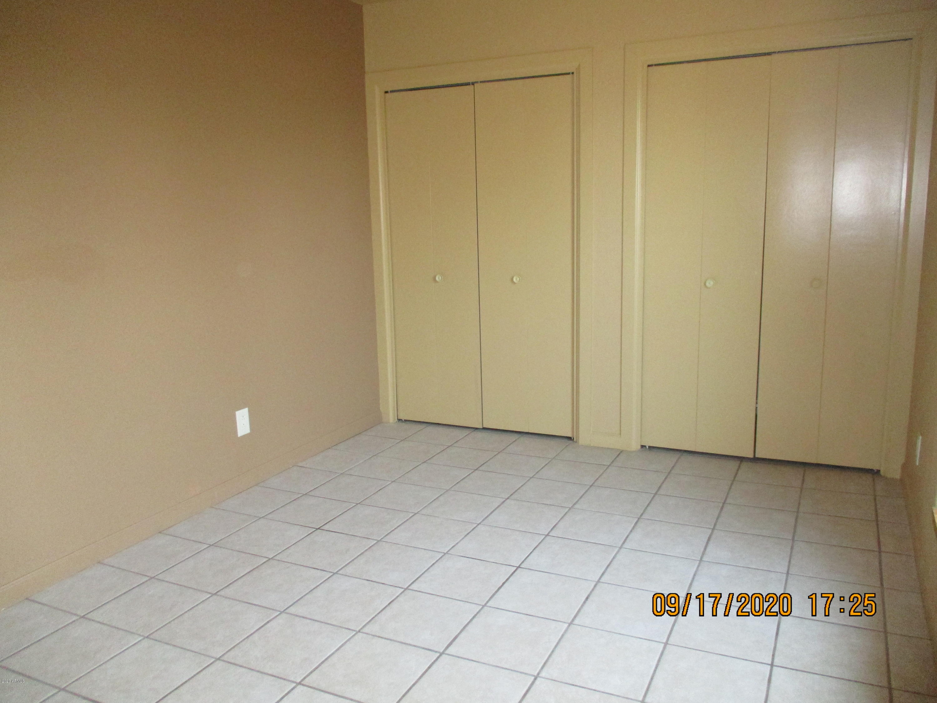 TOWN & COUNTRY ESTATES UNIT 12 - Residential