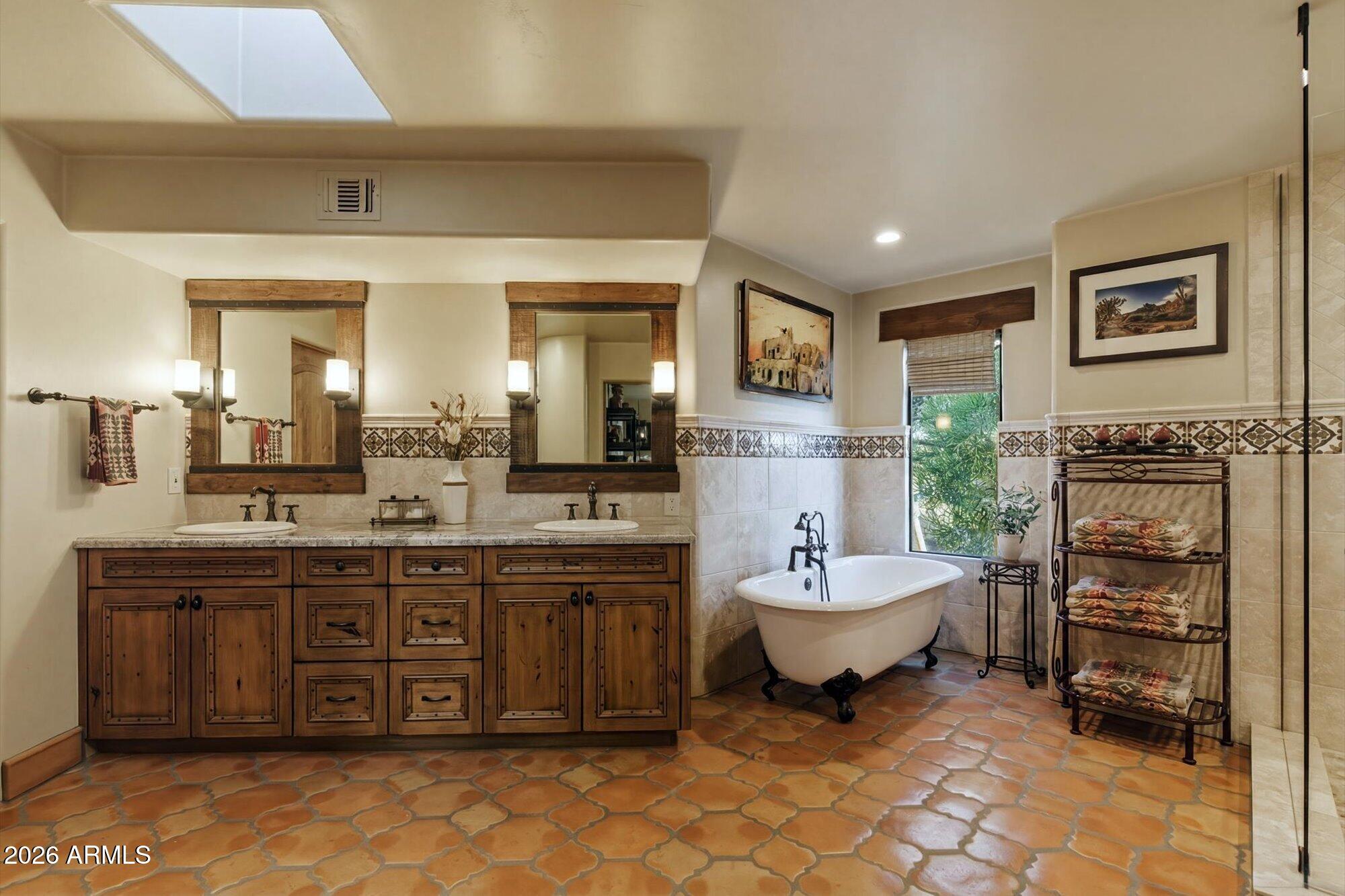 UNSUBDIVIDED CAVE CREEK - Residential