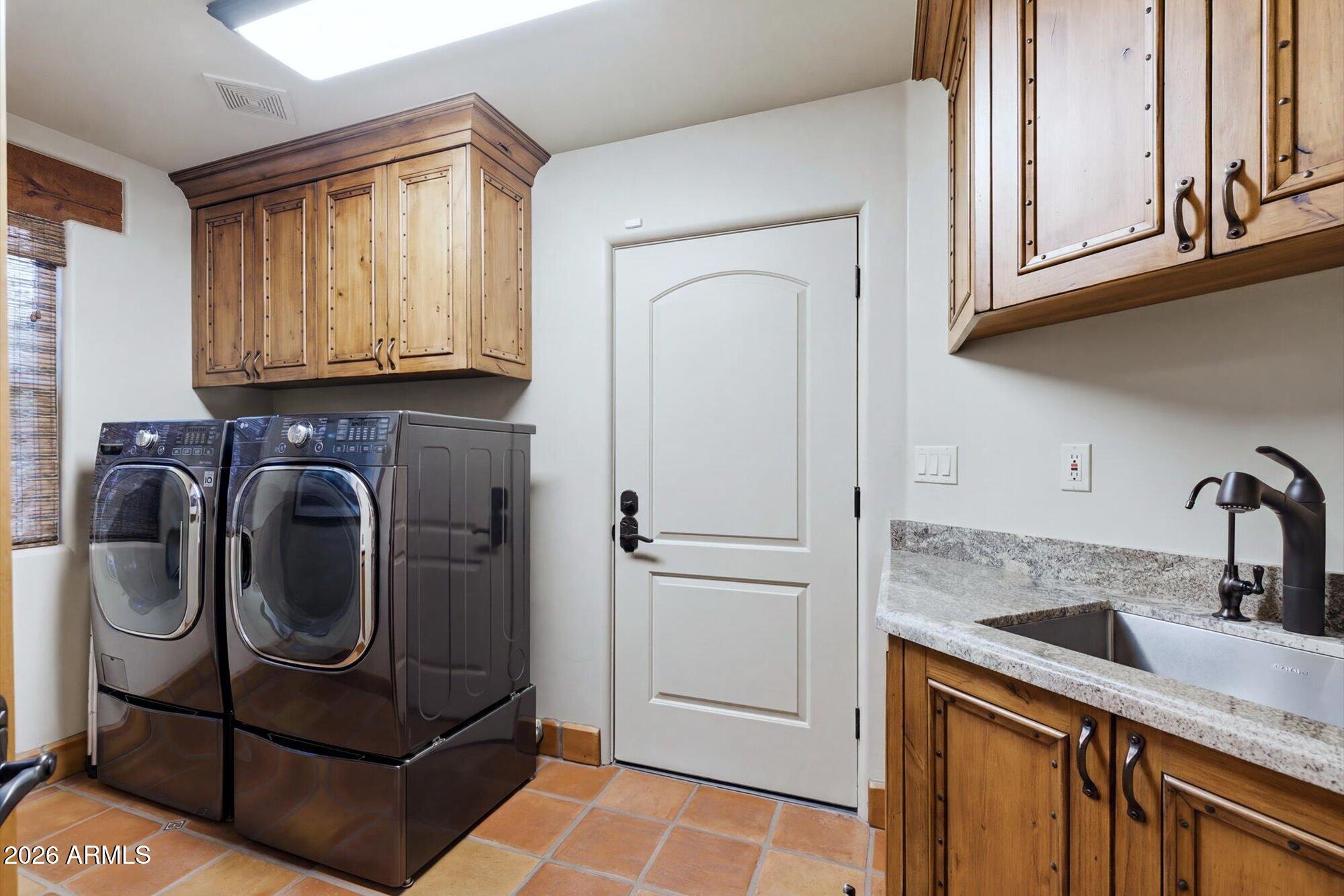 UNSUBDIVIDED CAVE CREEK - Residential