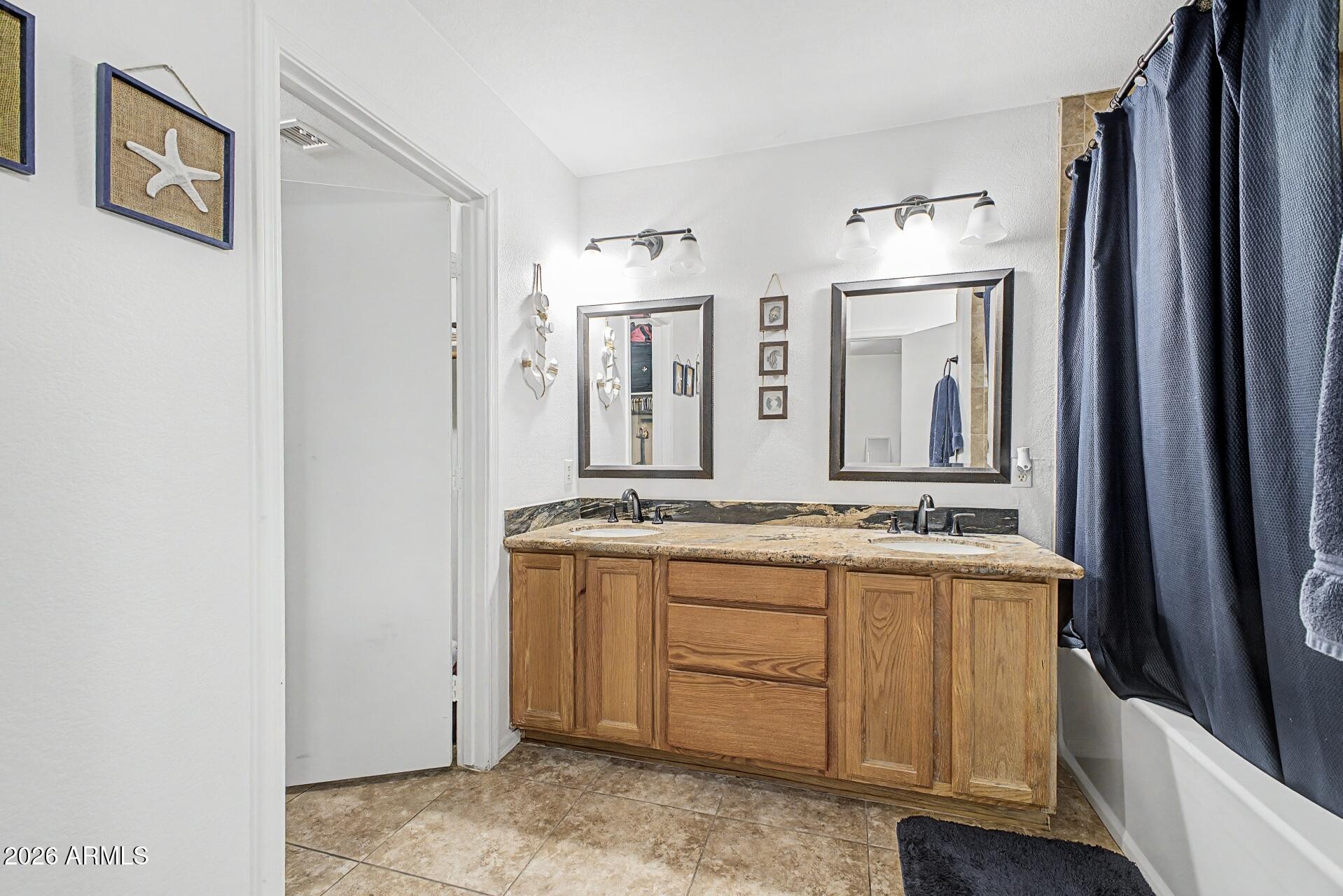 RENAISSANCE POINT UNIT 2 - Residential