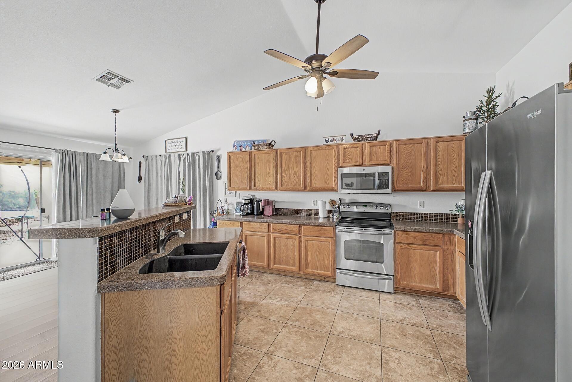 RENAISSANCE POINT UNIT 2 - Residential