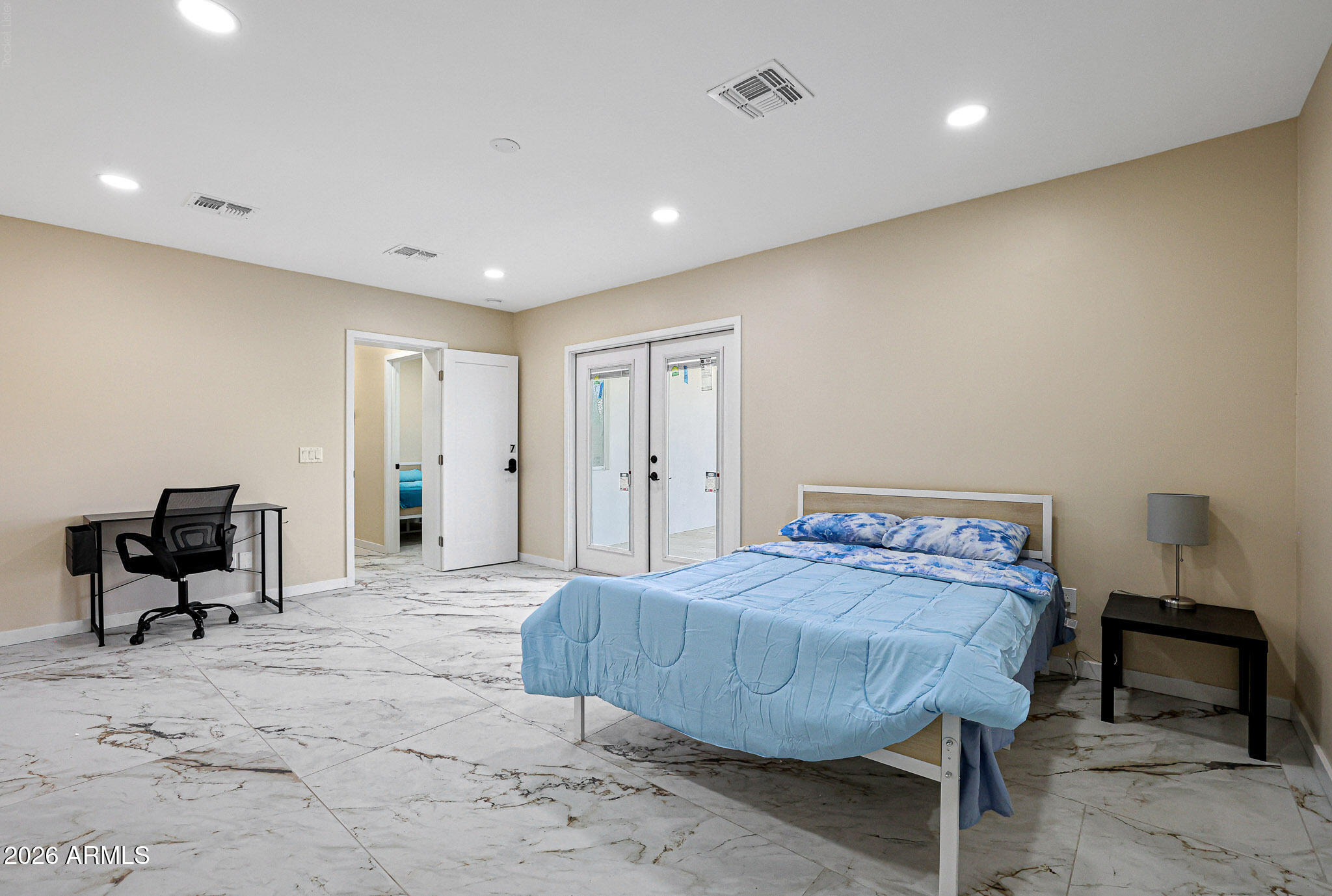 UNIVERSITY HEIGHTS - Residential