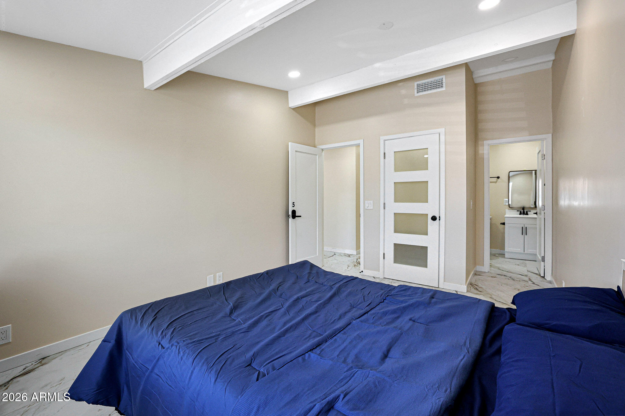 UNIVERSITY HEIGHTS - Residential