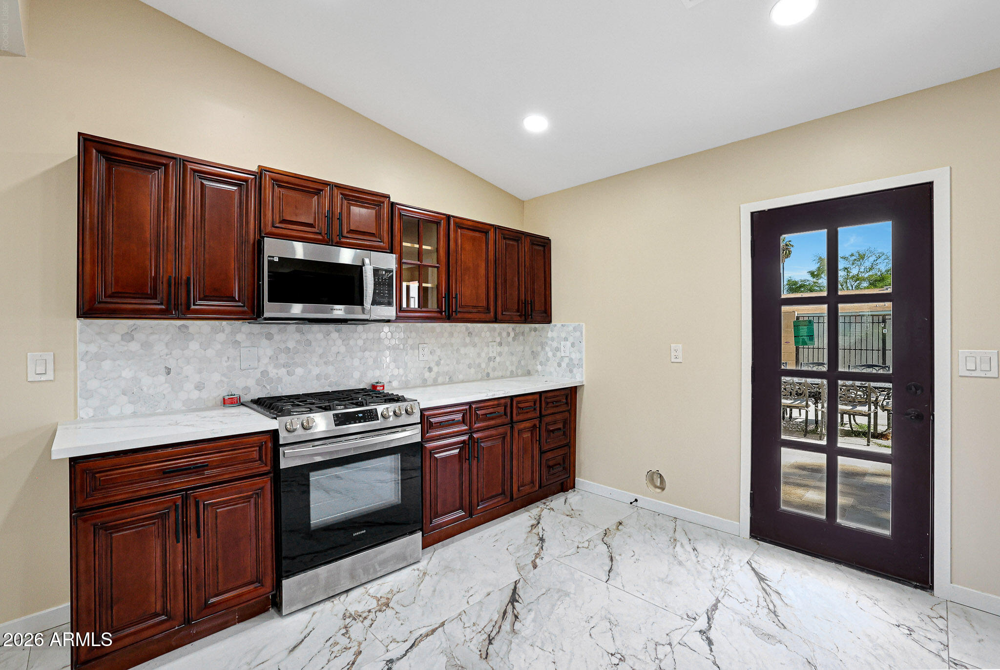 UNIVERSITY HEIGHTS - Residential