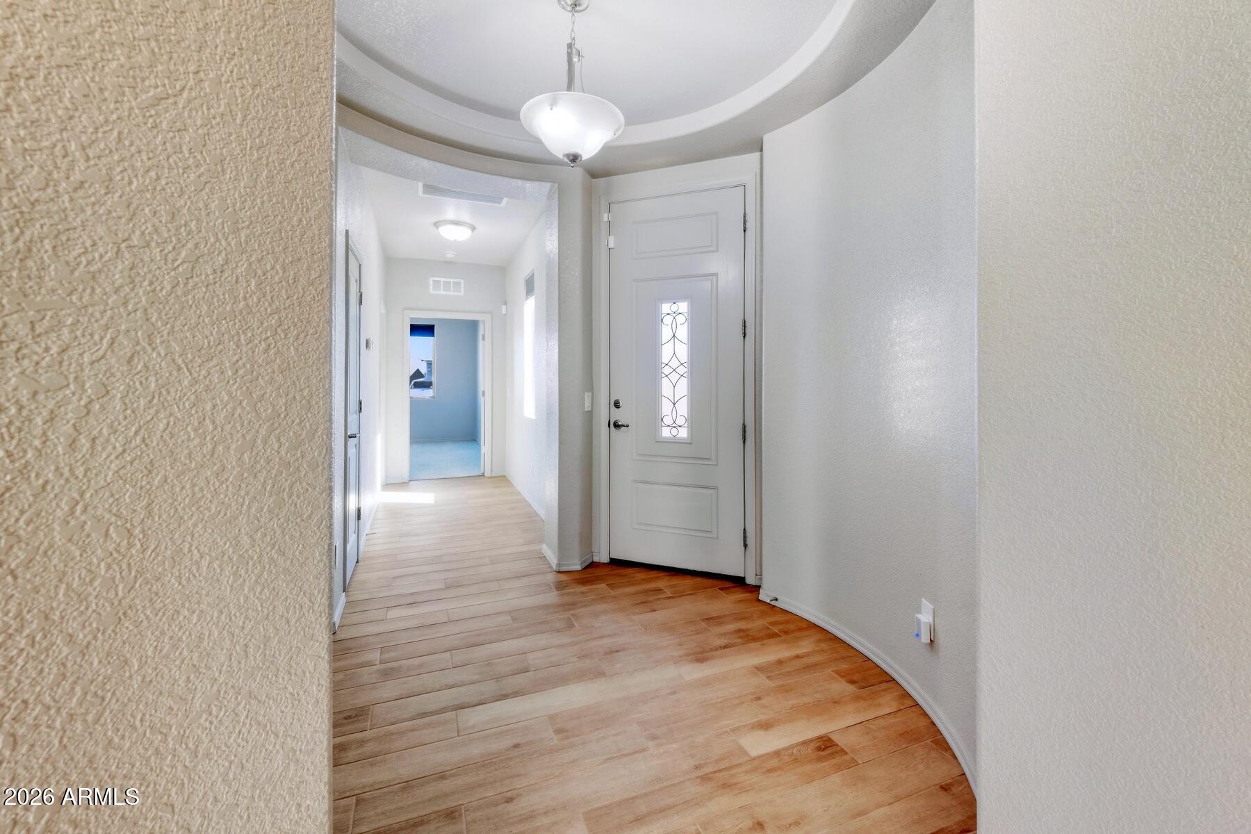 REFLECTIONS VALIENTE - Residential