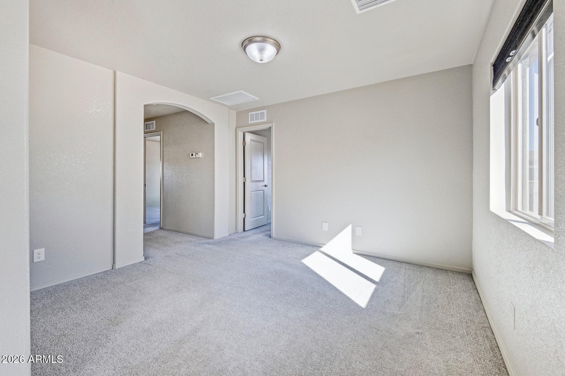 REFLECTIONS VALIENTE - Residential