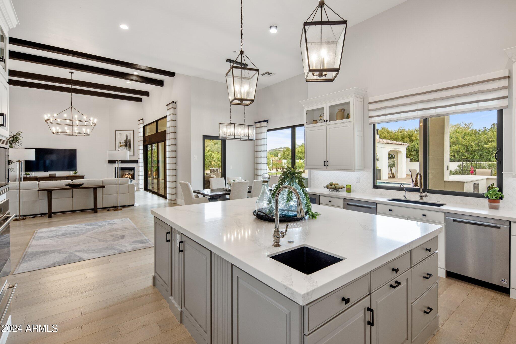 PARADISE HIGHLANDS ESTATES - Residential