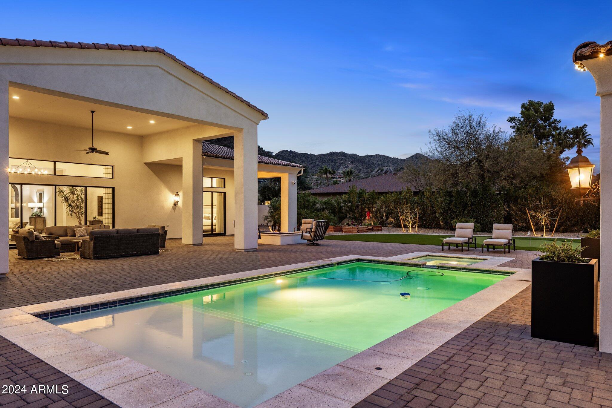 PARADISE HIGHLANDS ESTATES - Residential
