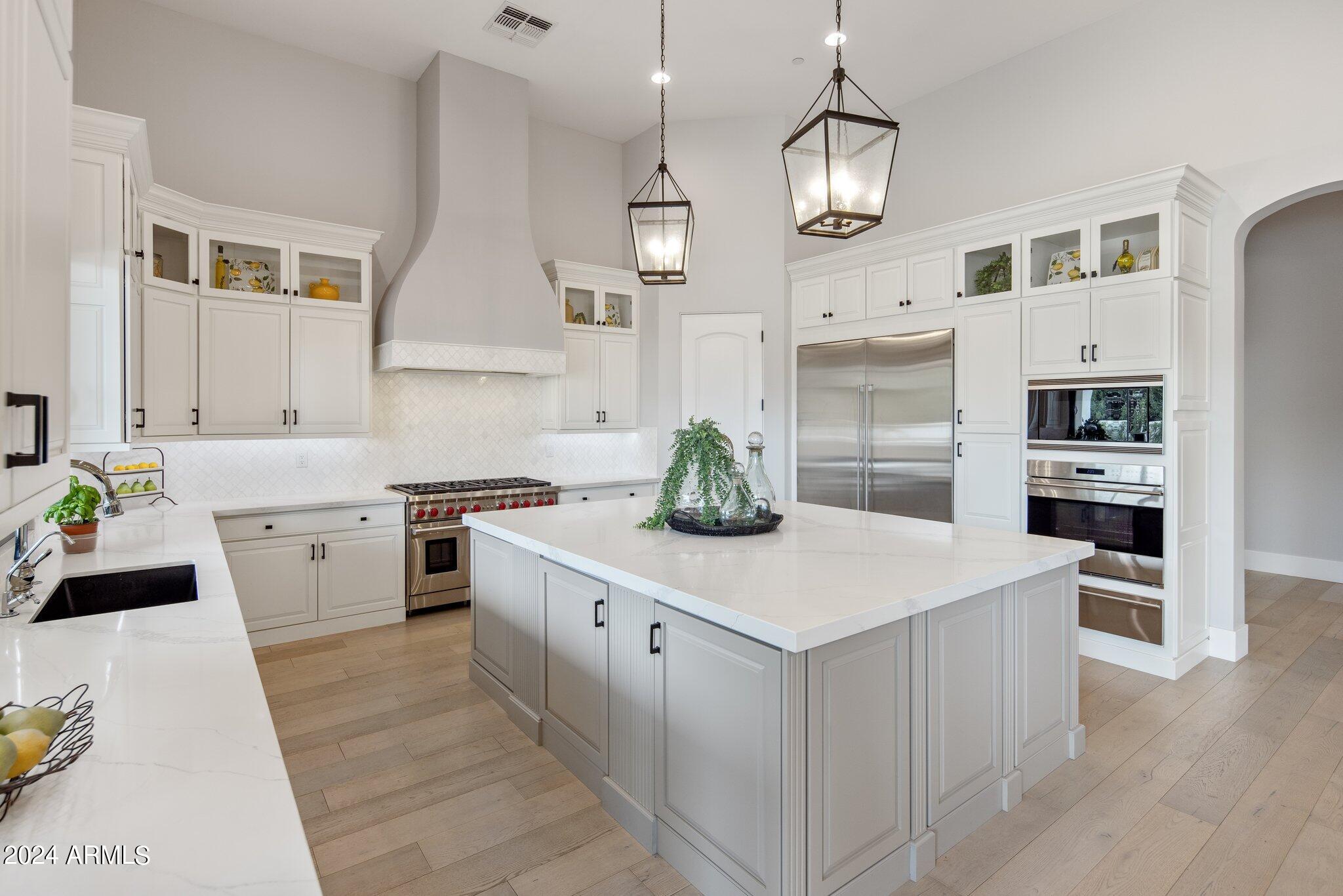 PARADISE HIGHLANDS ESTATES - Residential