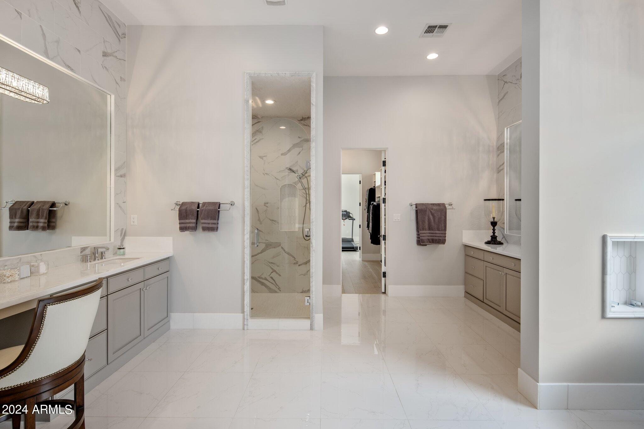 PARADISE HIGHLANDS ESTATES - Residential