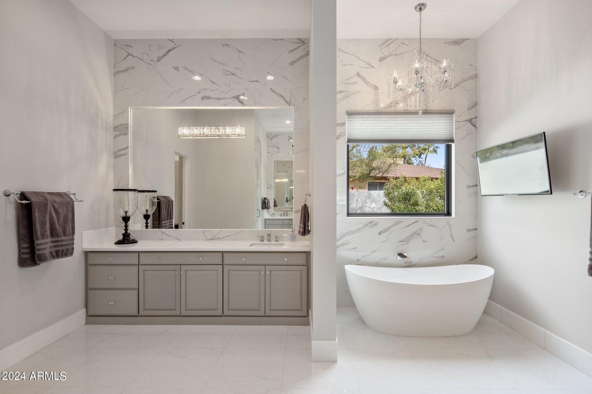 PARADISE HIGHLANDS ESTATES - Residential