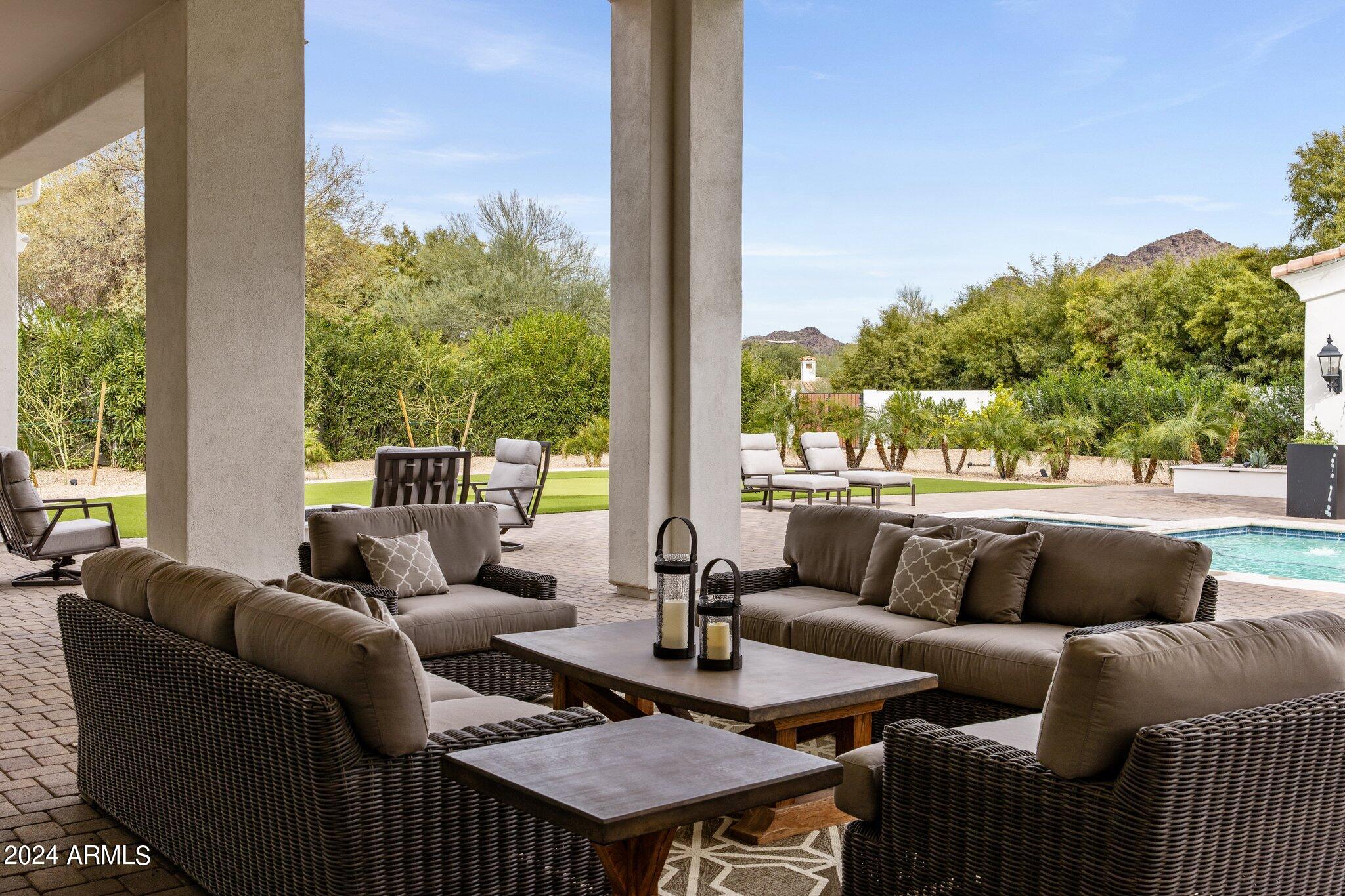 PARADISE HIGHLANDS ESTATES - Residential