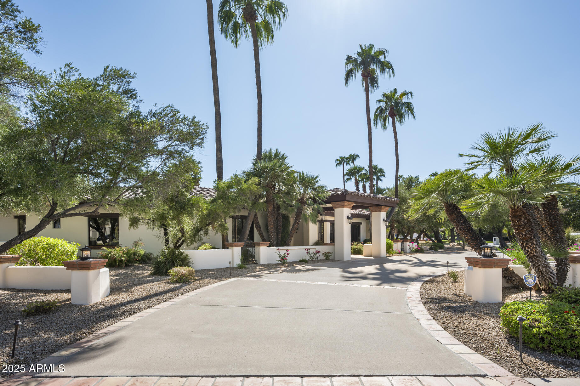 CAMELBACK COUNTRY ESTATES 6 - Residential
