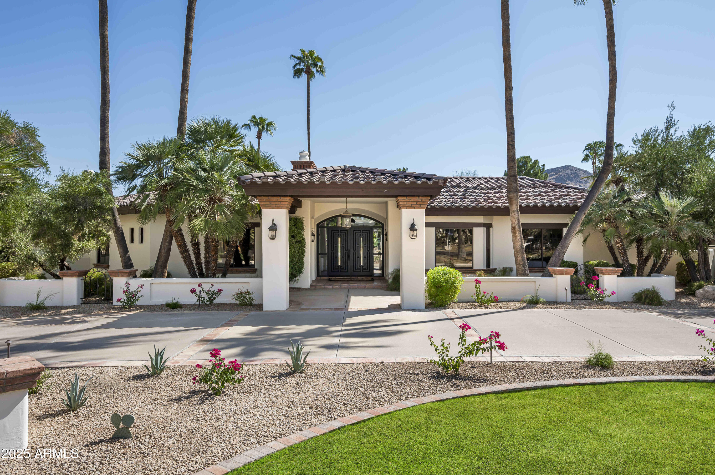 CAMELBACK COUNTRY ESTATES 6 - Residential
