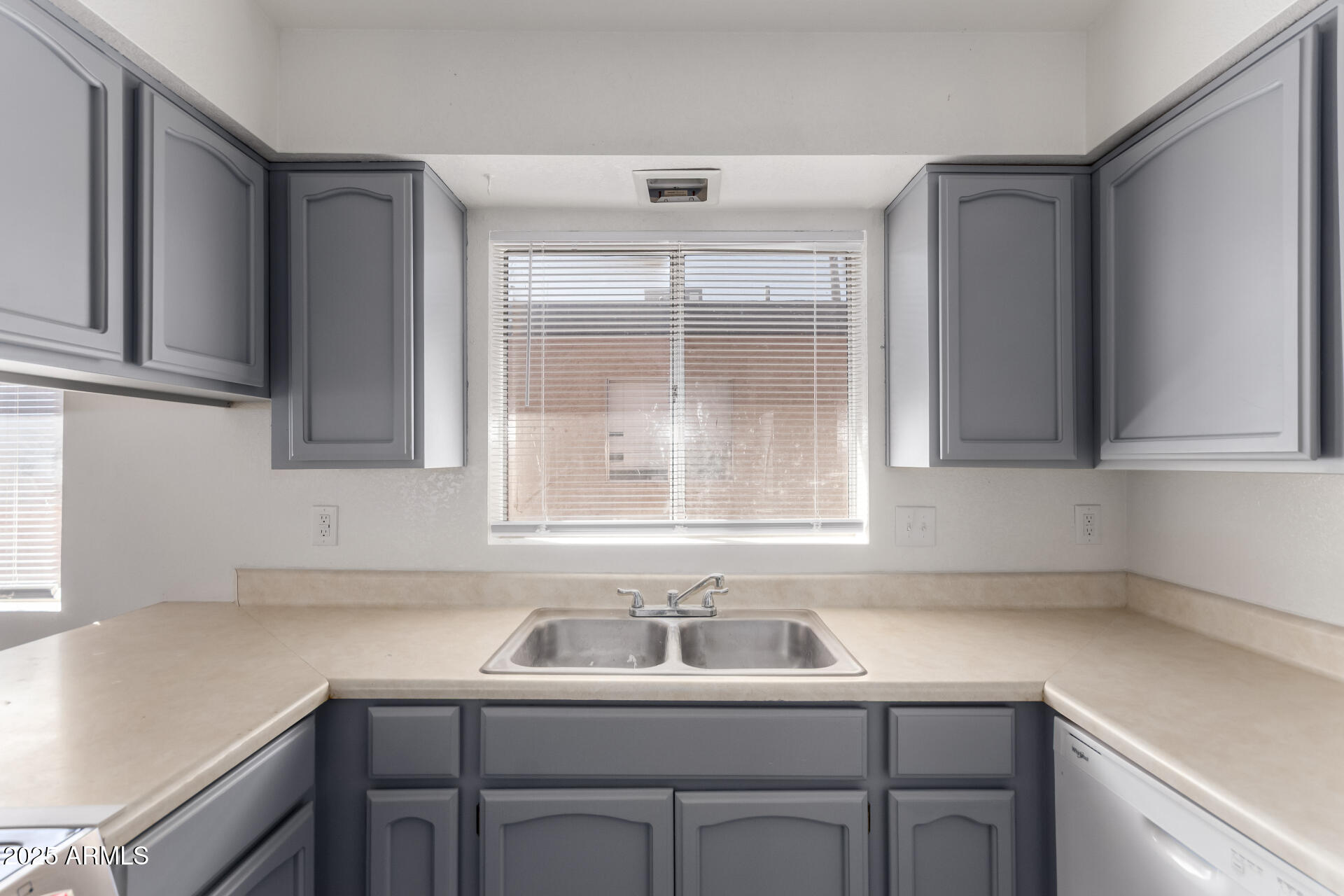 COLONIA GRANADA UNIT 5 - Residential Lease