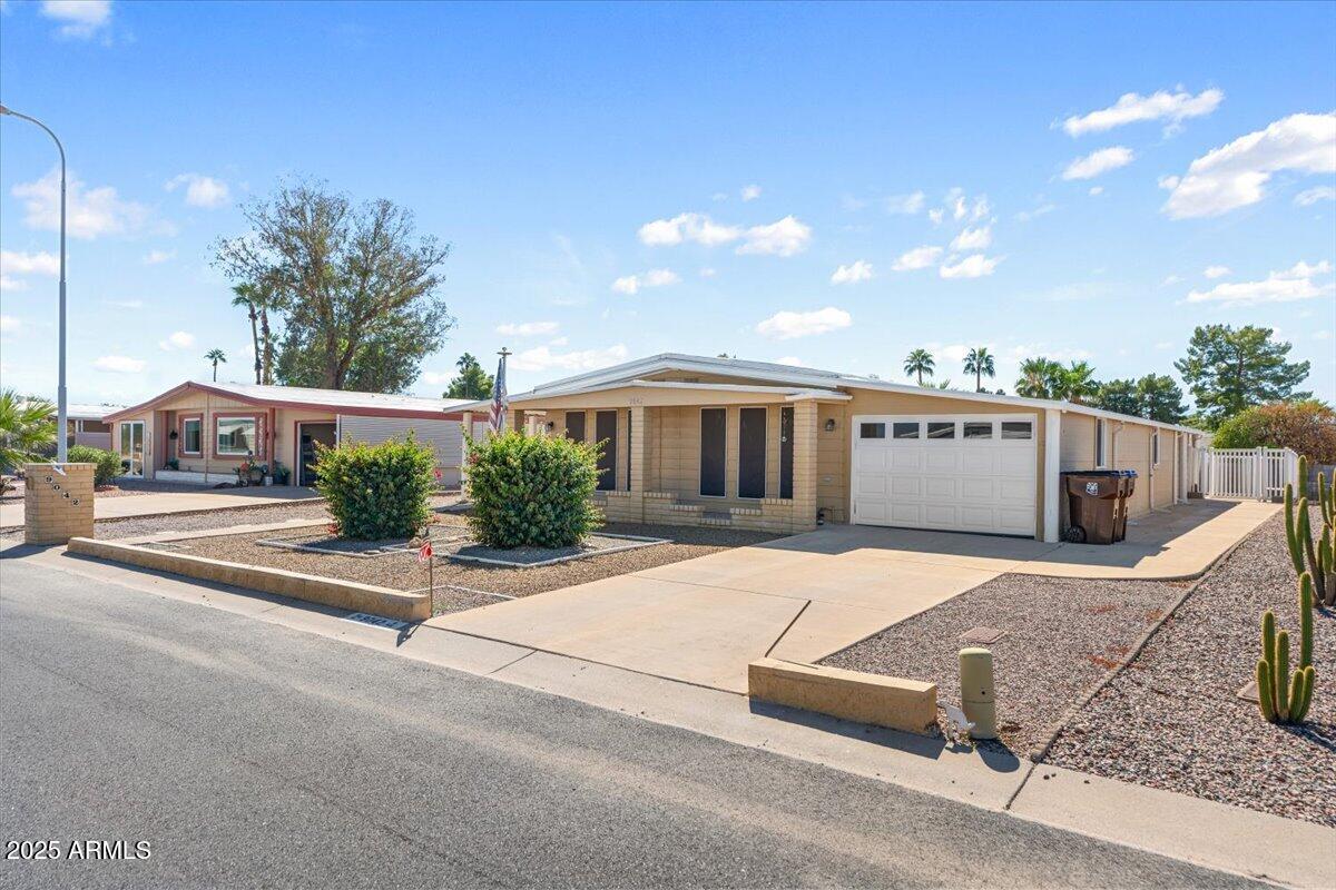 SUN LAKES UNIT 2 - Residential