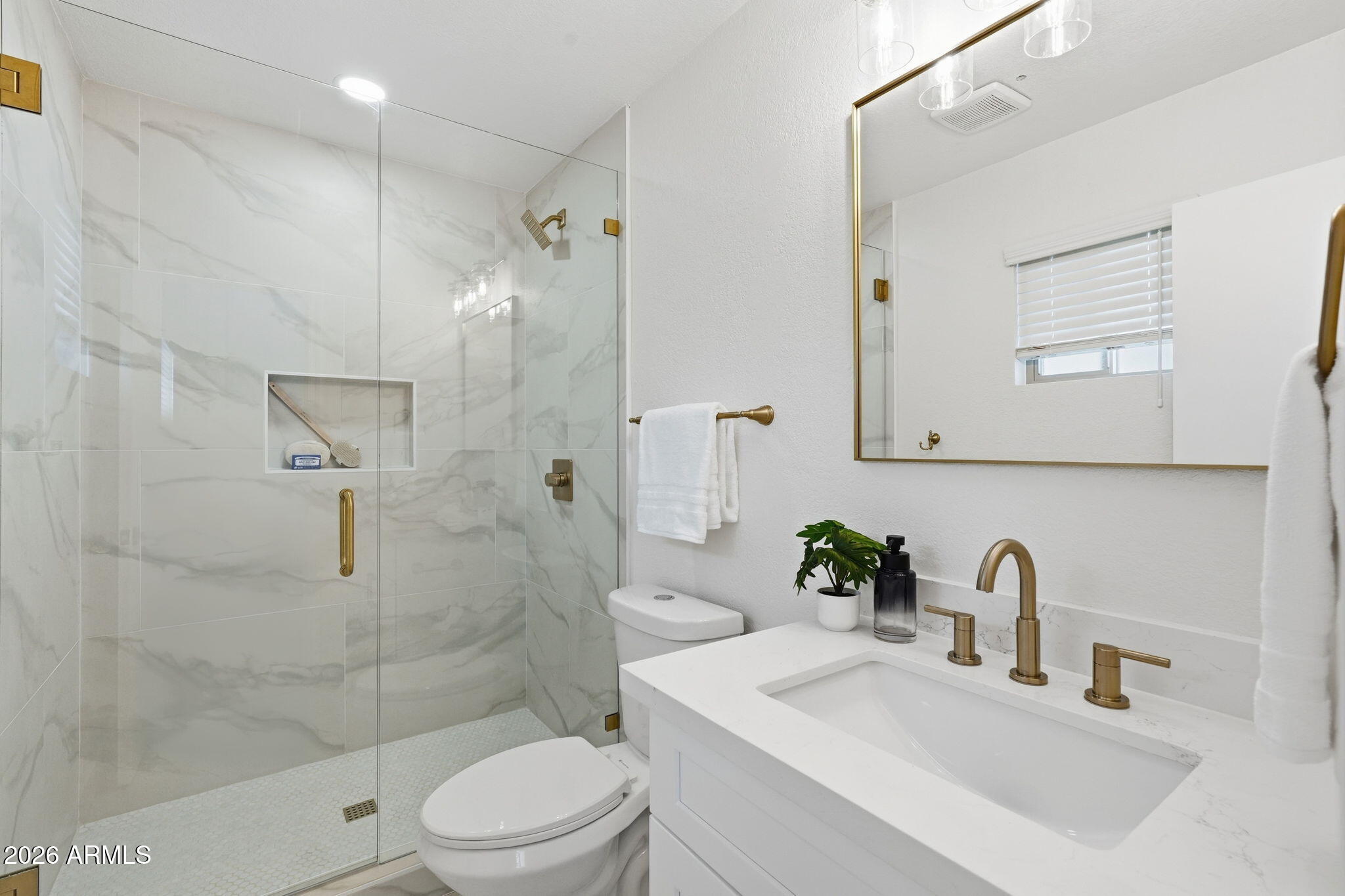 LA VIDA SERENA ESTATES - Residential