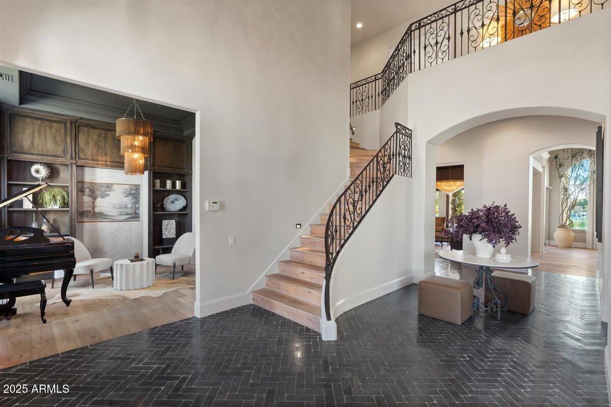 WEST LAKE ESTATES - Residential