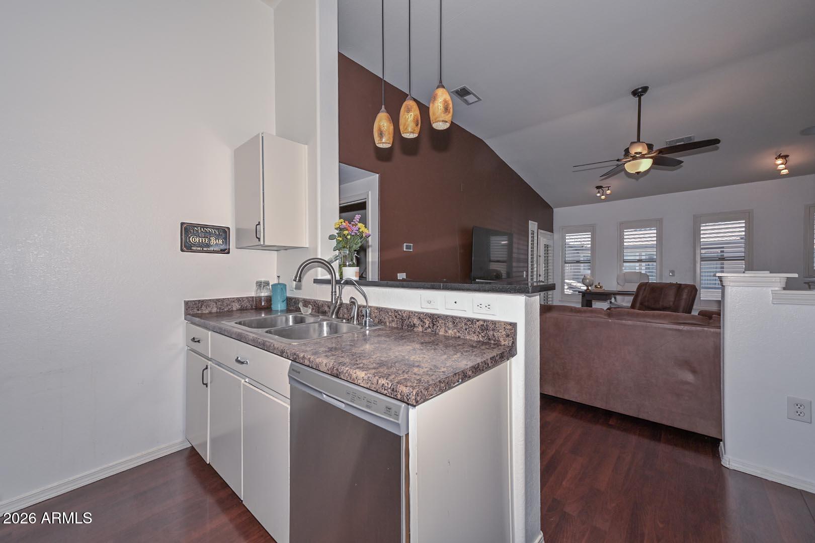 RENAISSANCE VILLAS ON THE PARK CONDOMINIUM - Residential