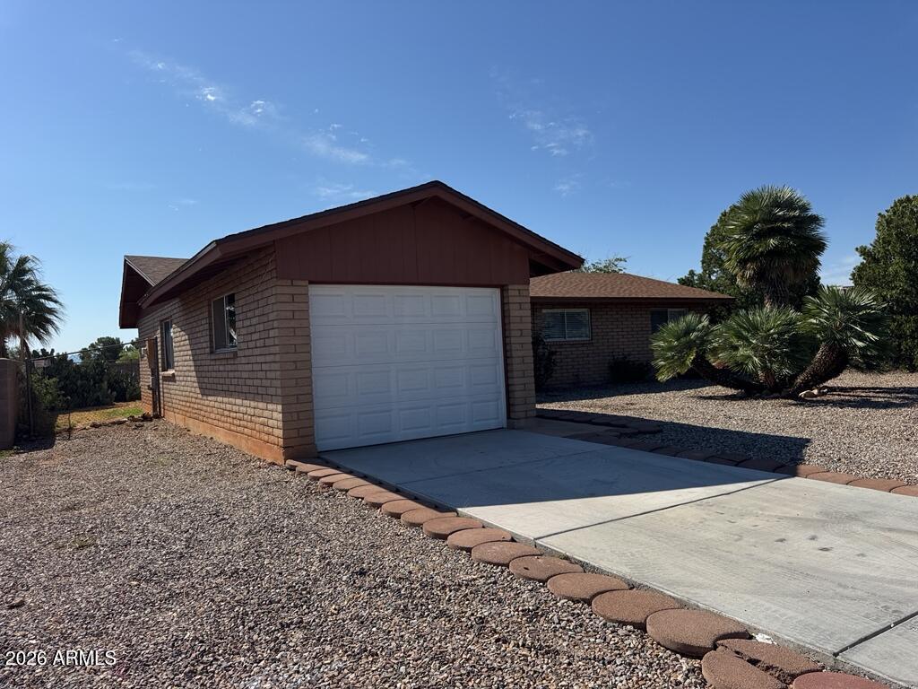 VISTA VILLAGE 3 - Residential