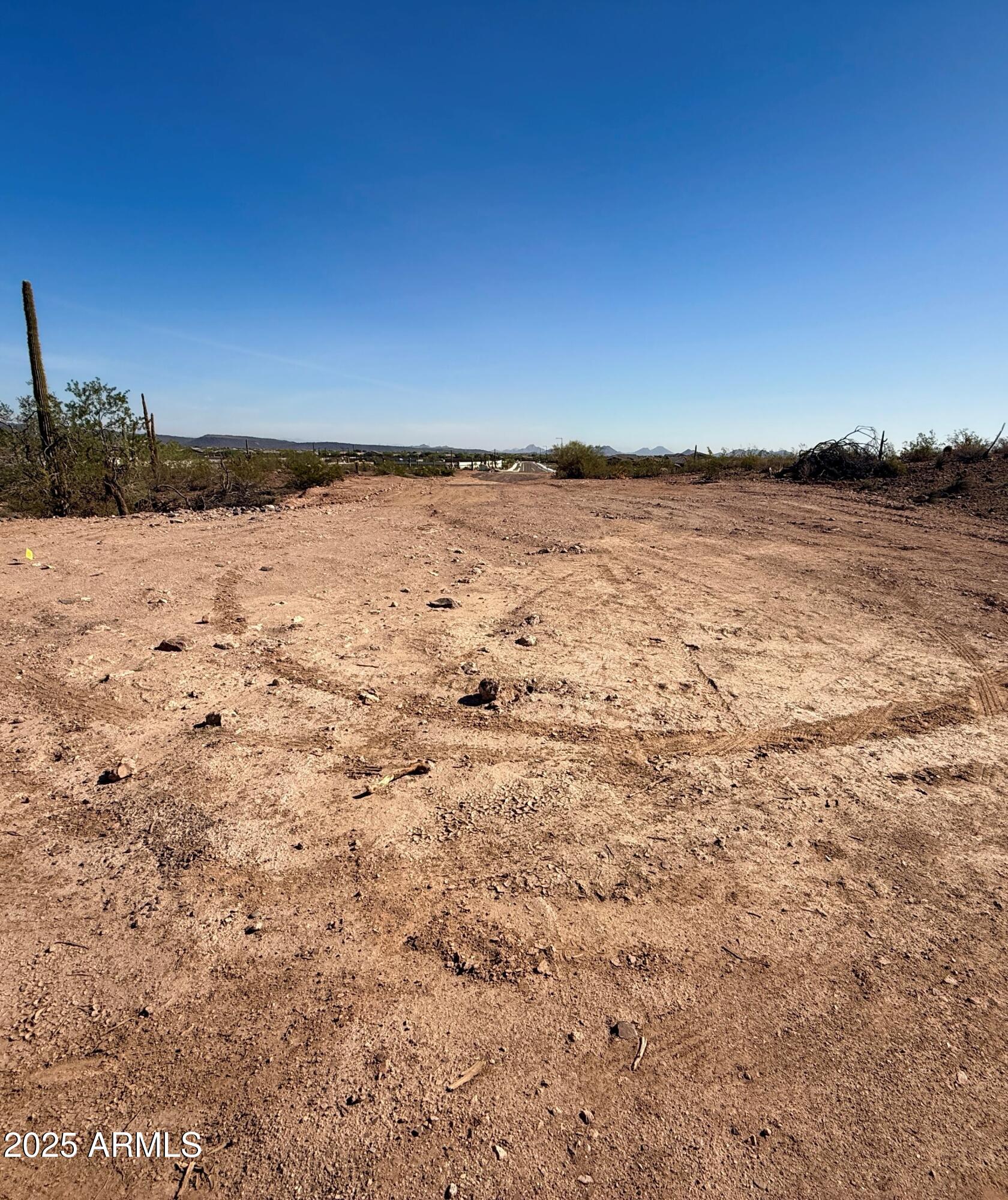 RAW LAND - Land