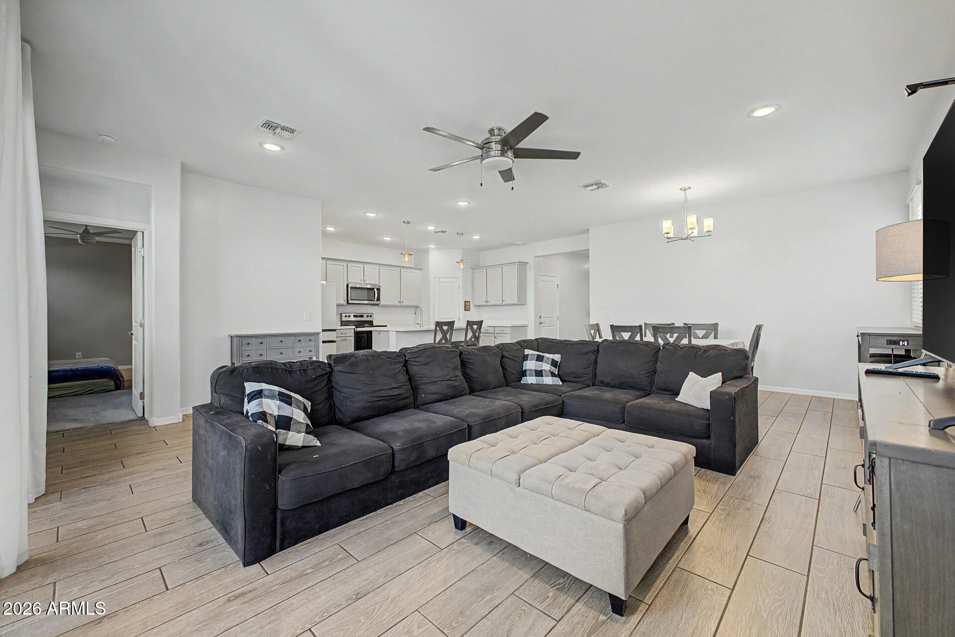 CENTERRA TRACT D REPLAT - Residential