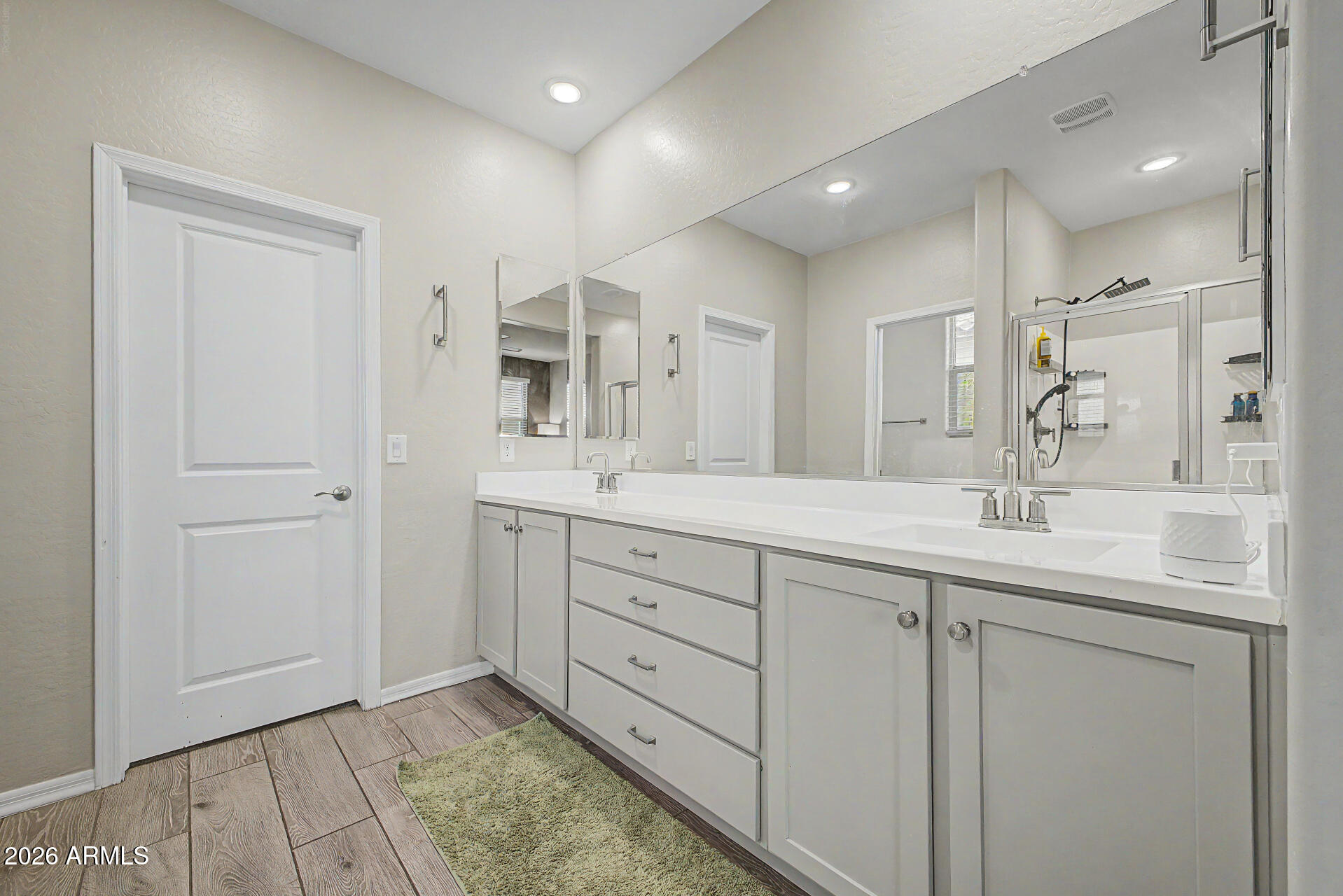 CENTERRA TRACT D REPLAT - Residential