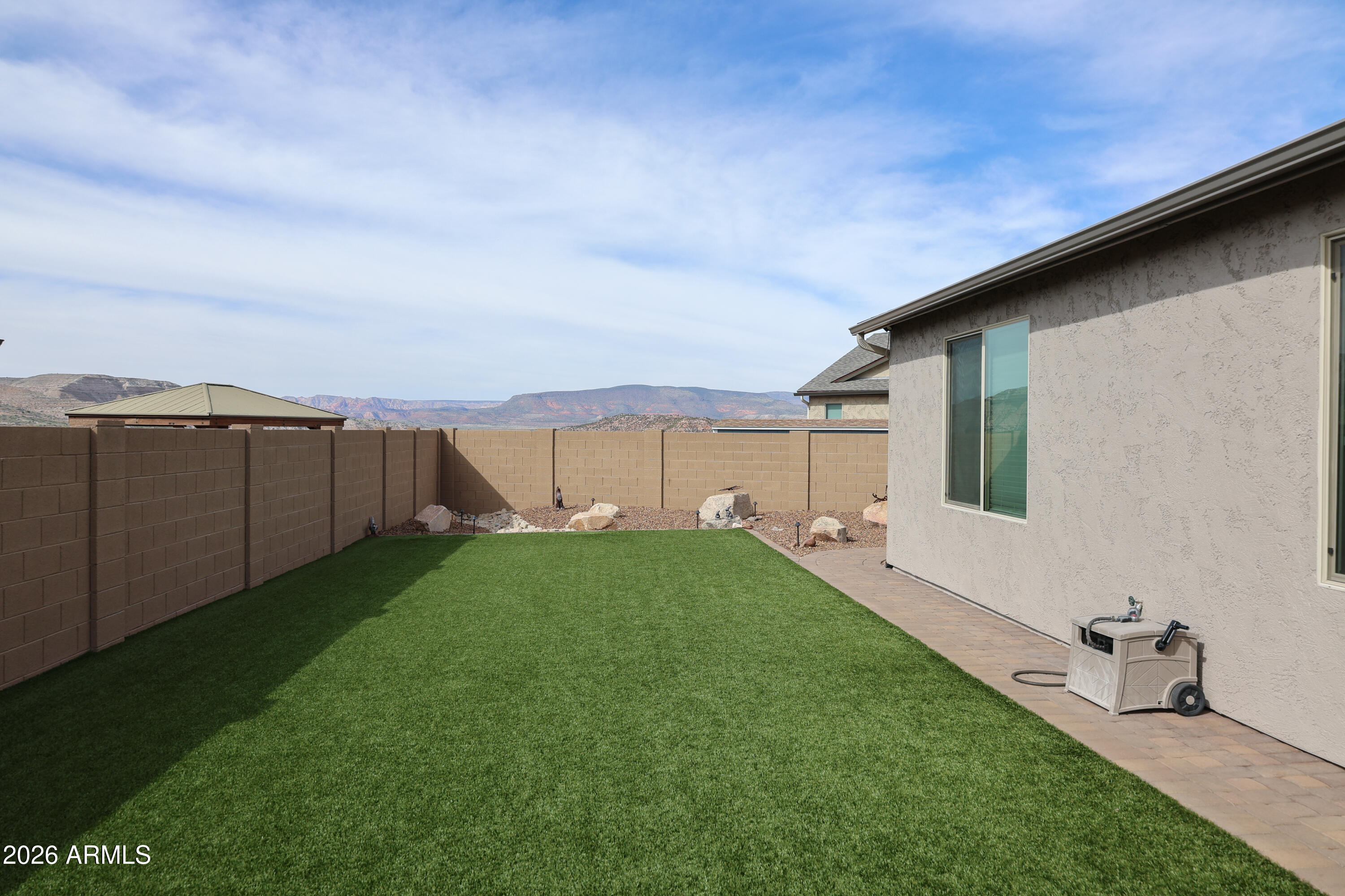 MOUNTAIN GATE - Residential