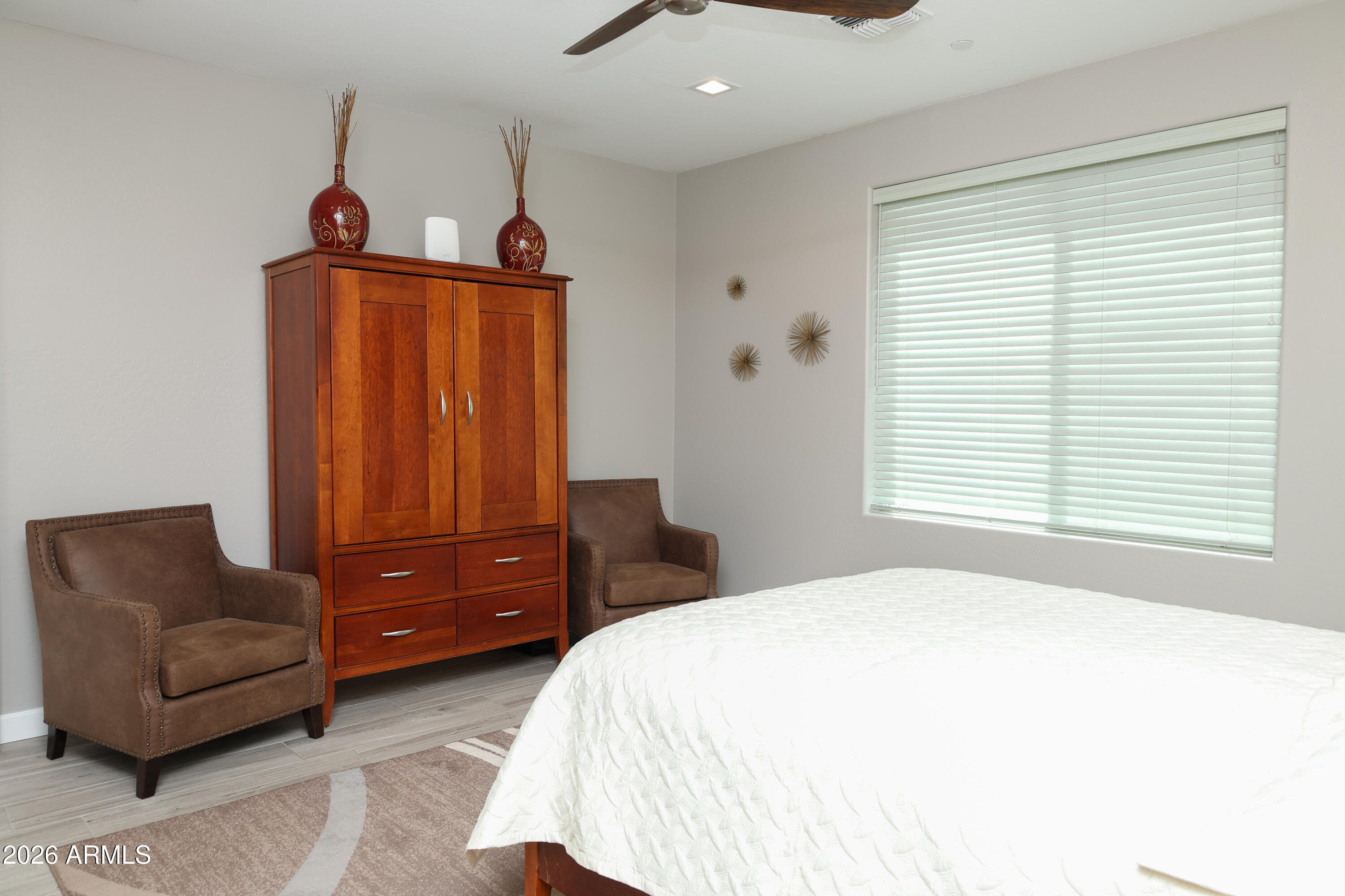 MOUNTAIN GATE - Residential