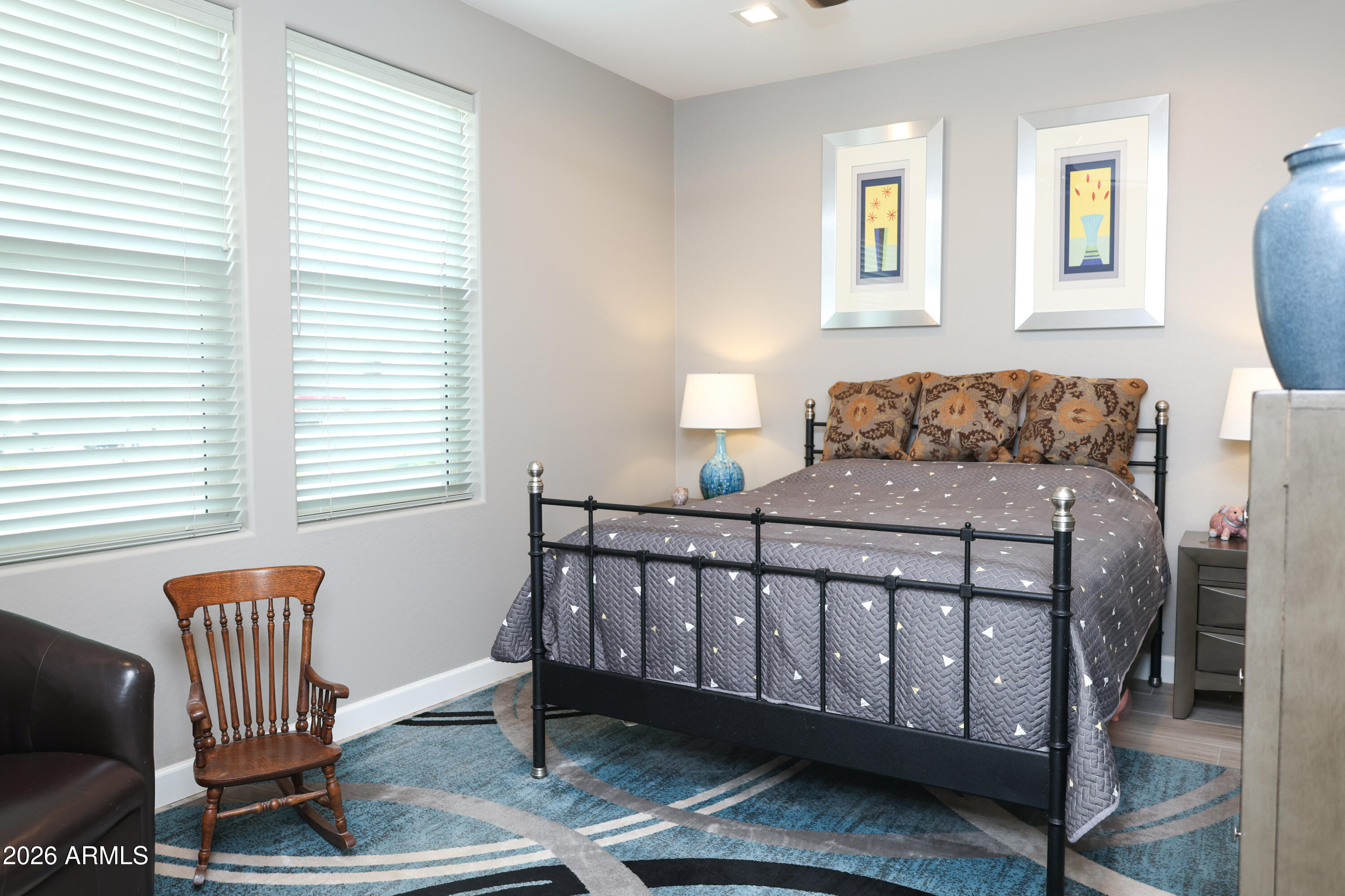 MOUNTAIN GATE - Residential