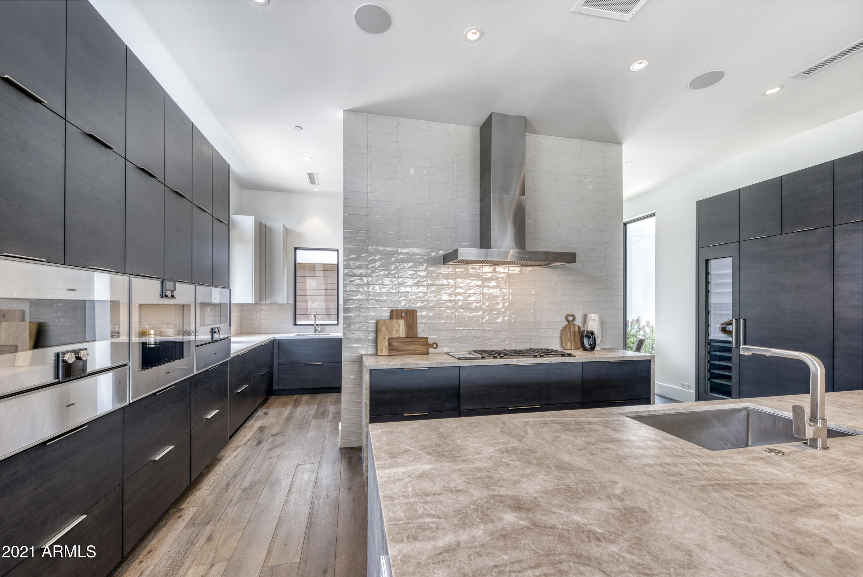 RITZ-CARLTON PARCEL B MCR 1316-06 - Residential