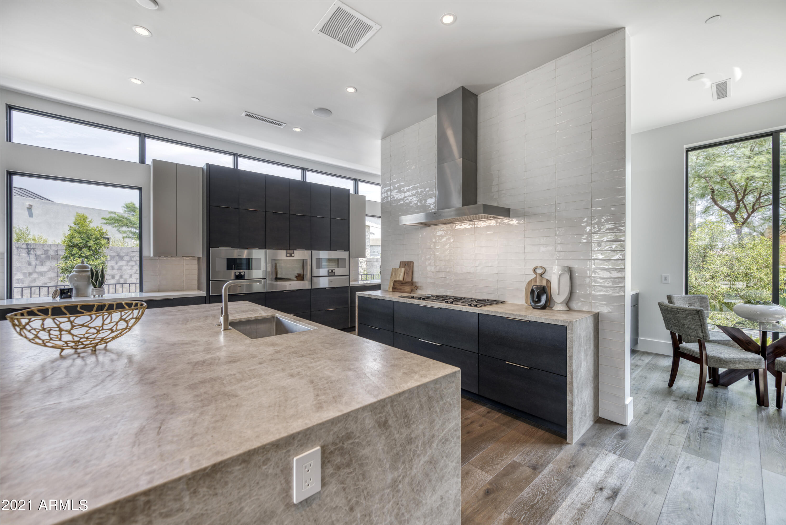 RITZ-CARLTON PARCEL B MCR 1316-06 - Residential