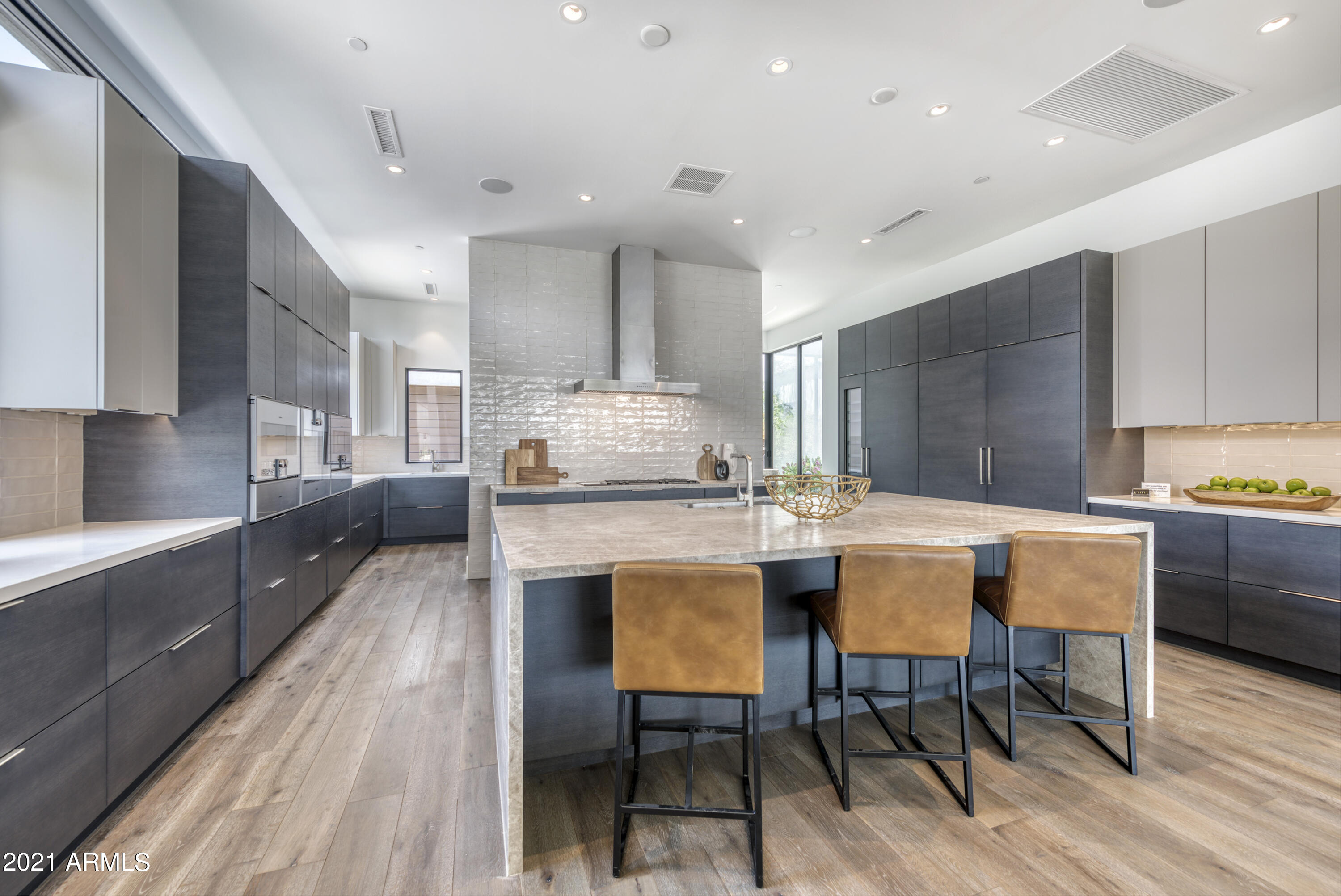RITZ-CARLTON PARCEL B MCR 1316-06 - Residential