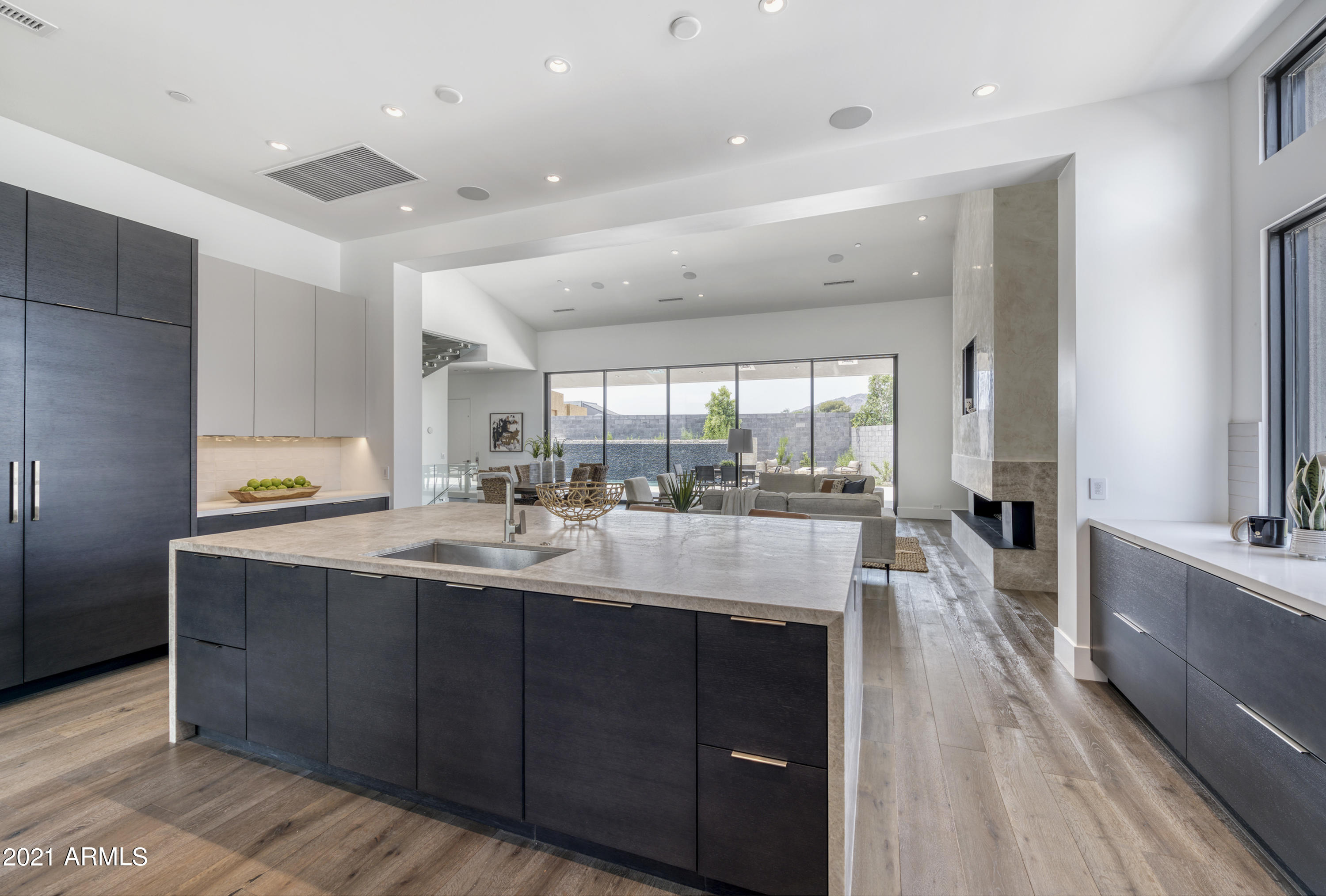 RITZ-CARLTON PARCEL B MCR 1316-06 - Residential