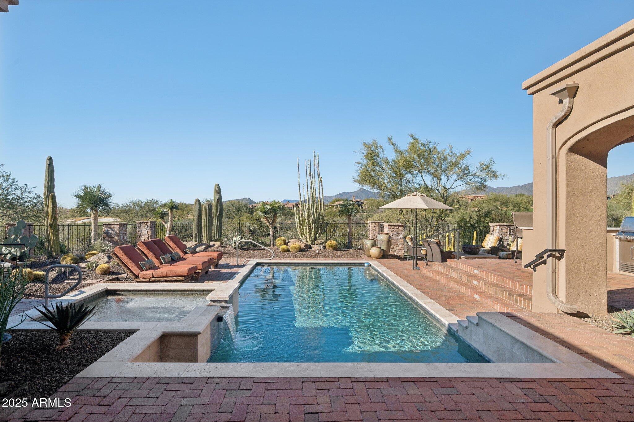 MIRABEL CLUB - Residential