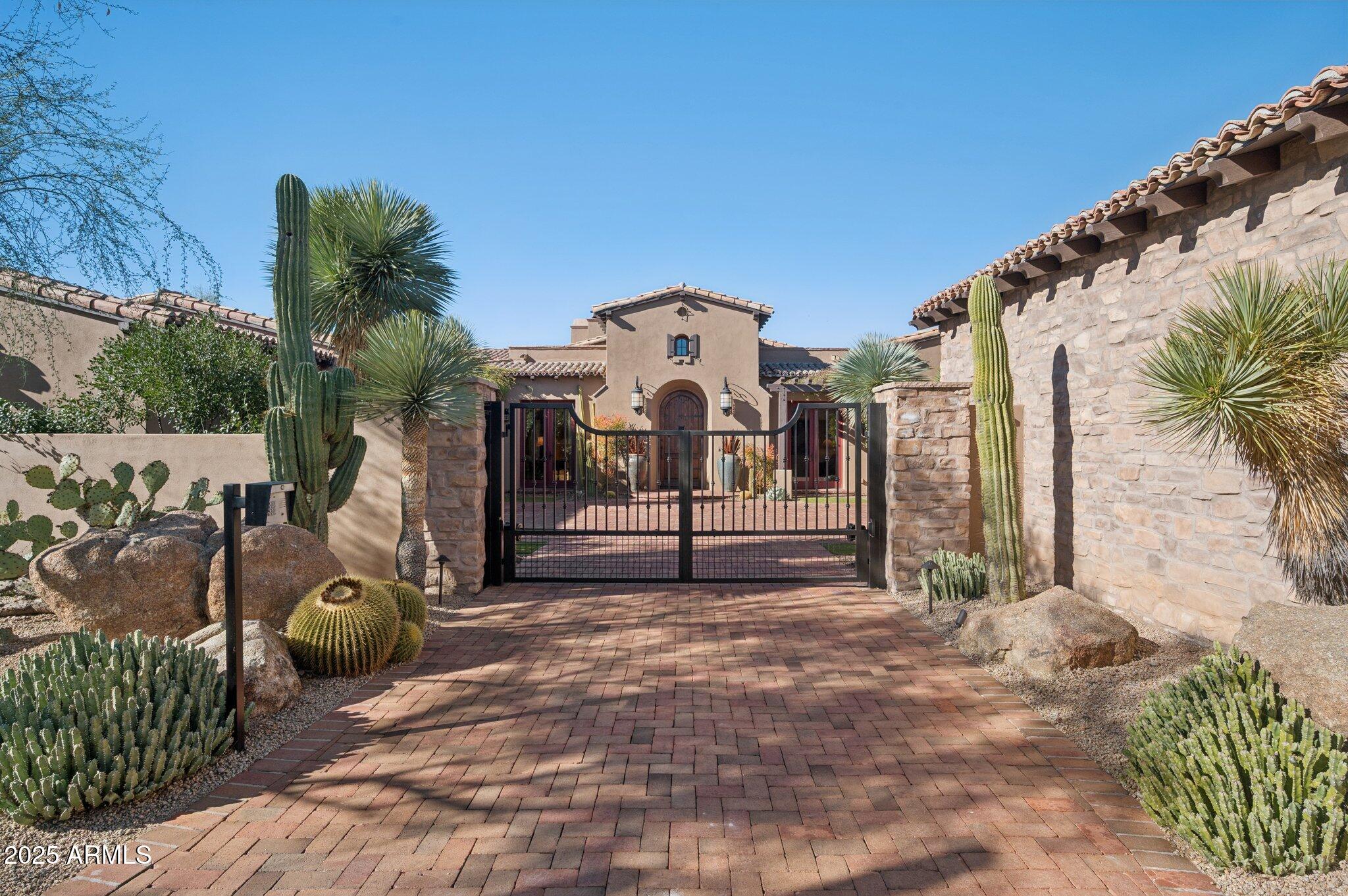 MIRABEL CLUB - Residential