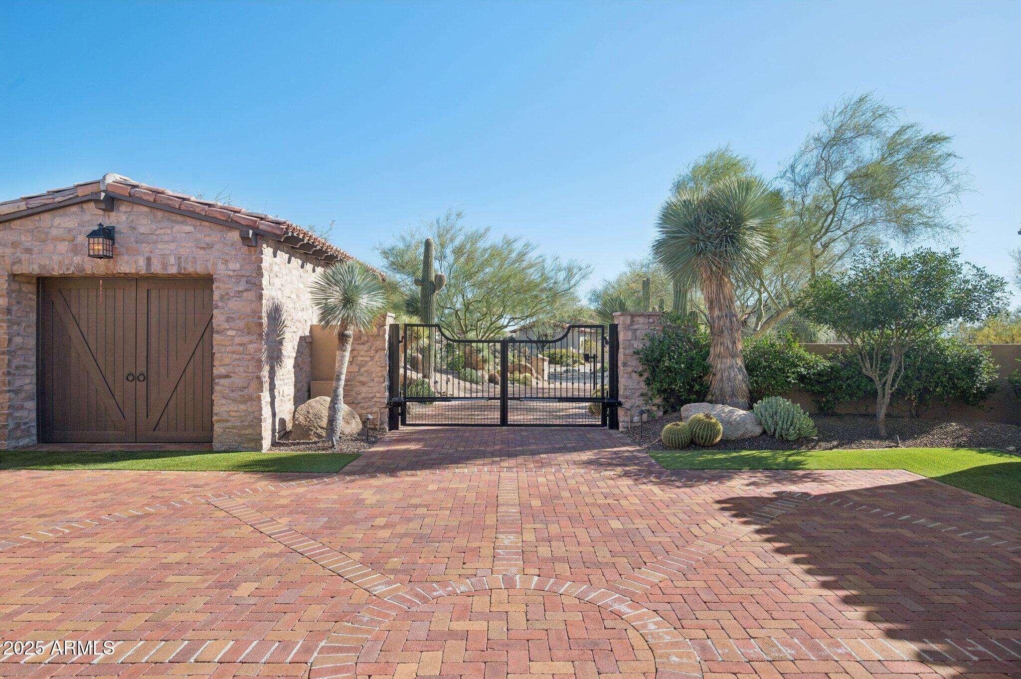 MIRABEL CLUB - Residential
