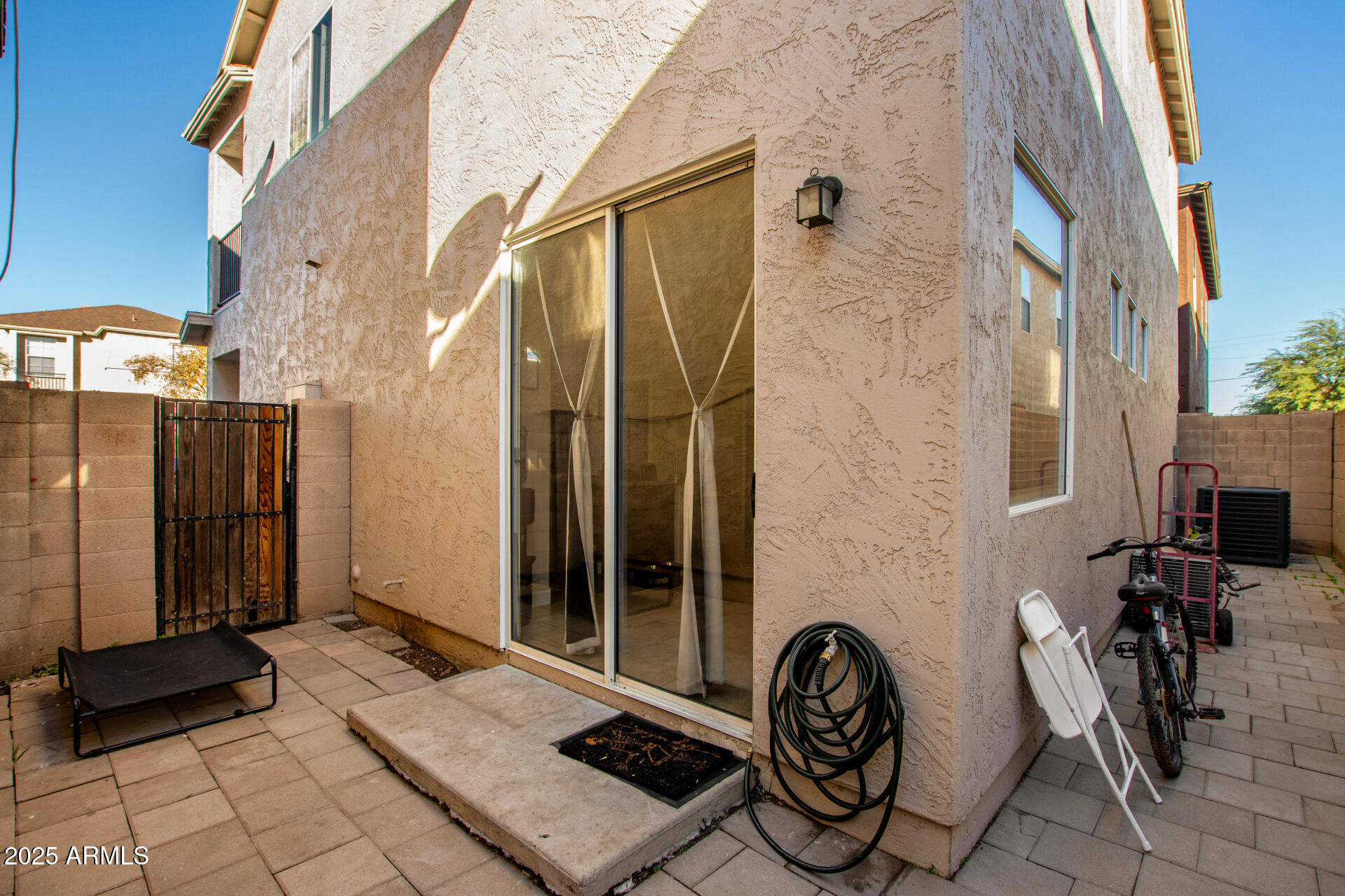 NORTHGLEN - Residential Lease