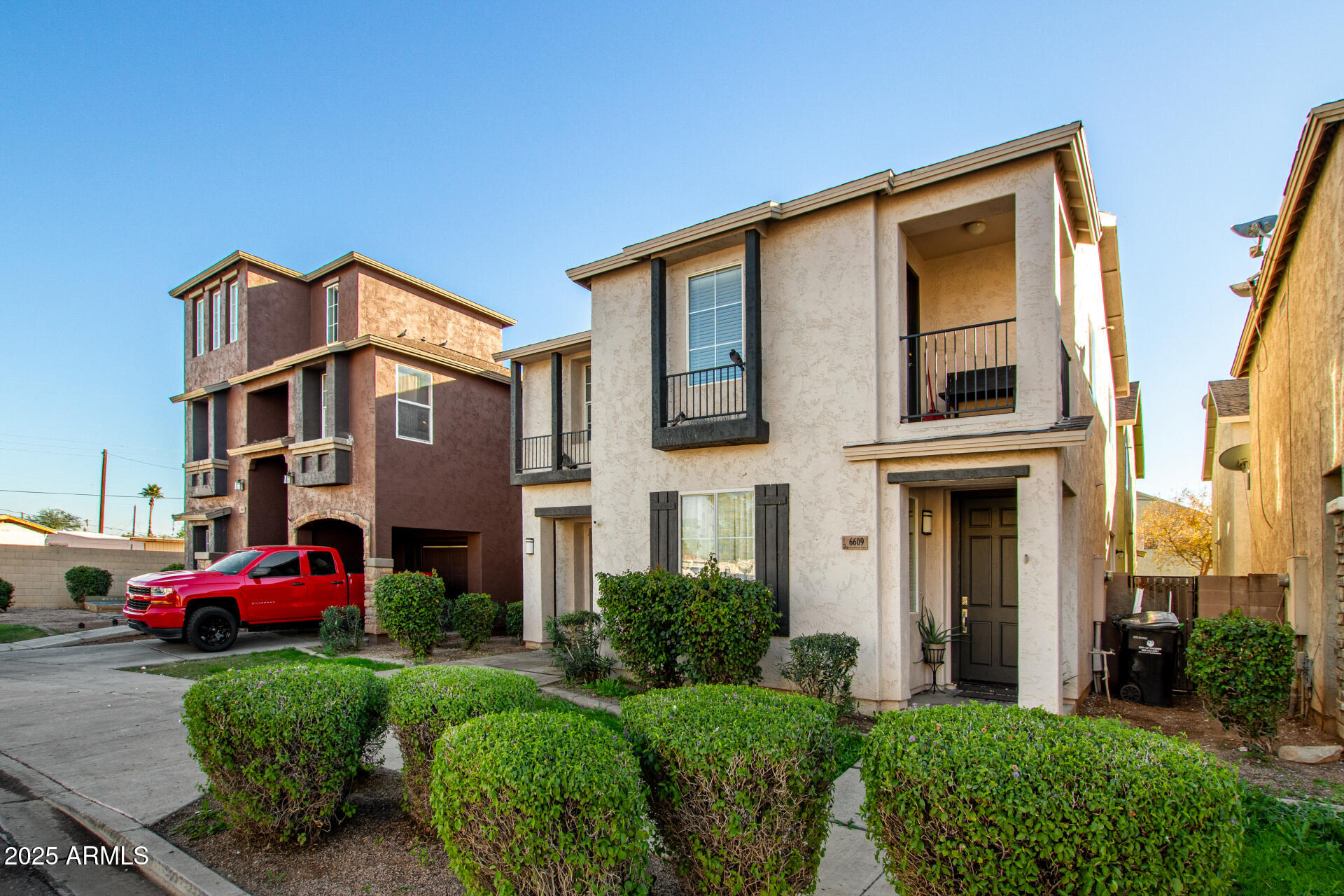NORTHGLEN - Residential Lease