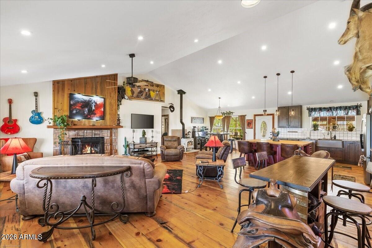 JUNIPER RIDGE - Residential
